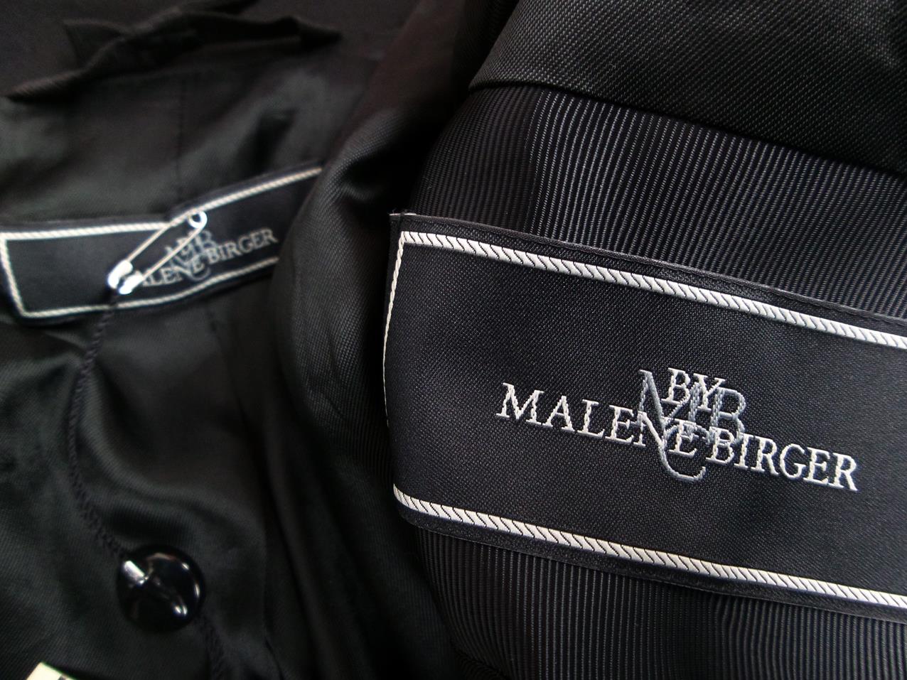 BY MALENE BIRGER Färg Svart Krage Kavaj med knappar Långärmad