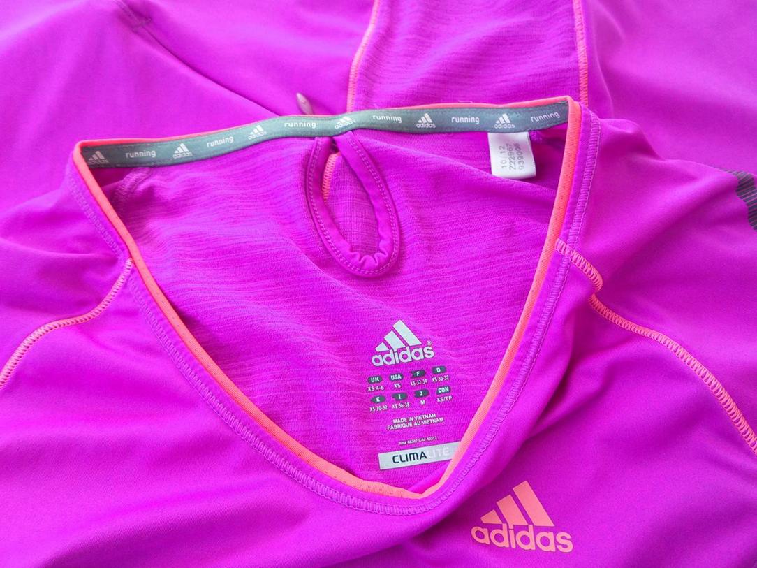 Adidas Stl XS Färg Fuchsia Rund urringning T-shirt Kortärmad