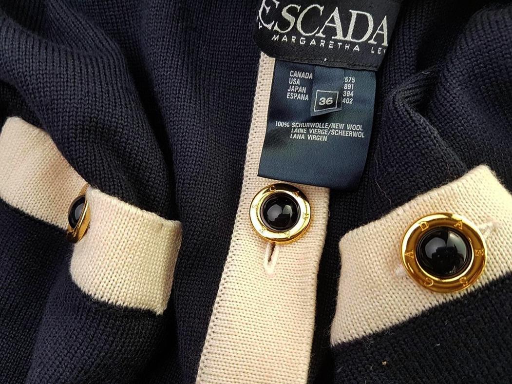 Escada Stl 36 Färg Marinblå V-ringning Lång knäppt kofta Långärmad Material Jungfrulig ull 100% Finstickat