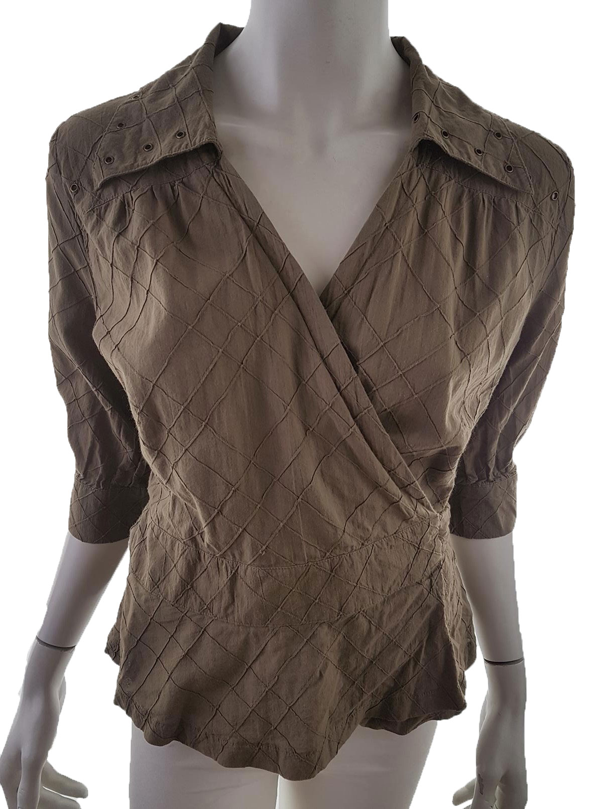 Benedikte Utzon Stl XL Färg Khaki Krage Omlott Blus ärm 3/4 Material Bomull 100%