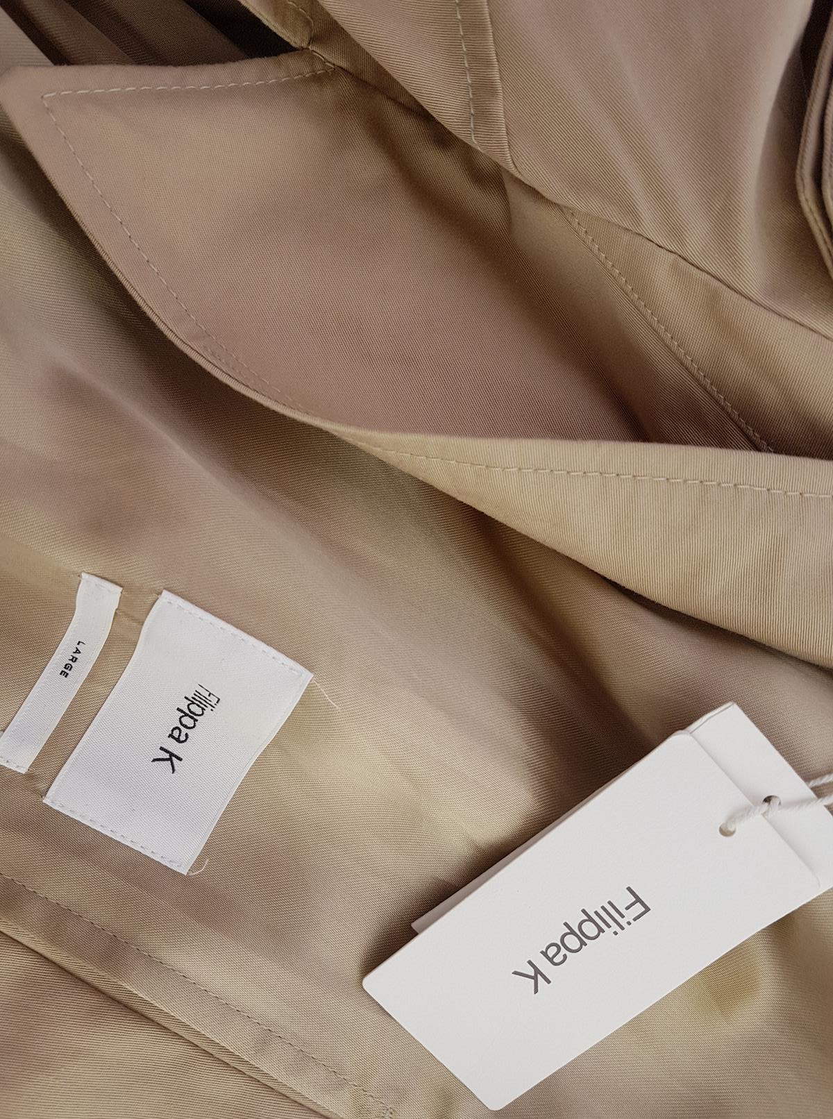 Filippa k Stl L Färg Beige Kappa Långärmad Material Bomull