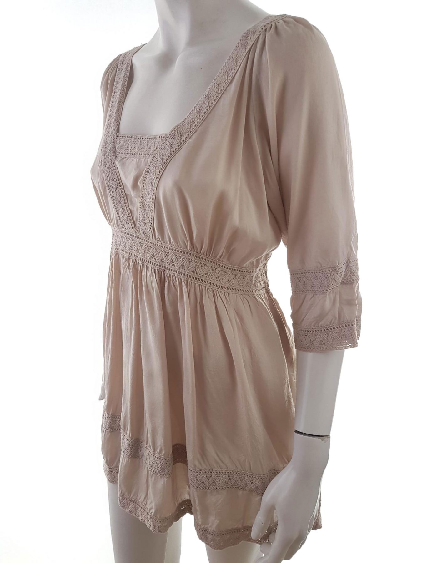 Geena Stl 40 Färg Beige Kvadratisk urringning Tunika blus ärm 3/4 Material Viskos