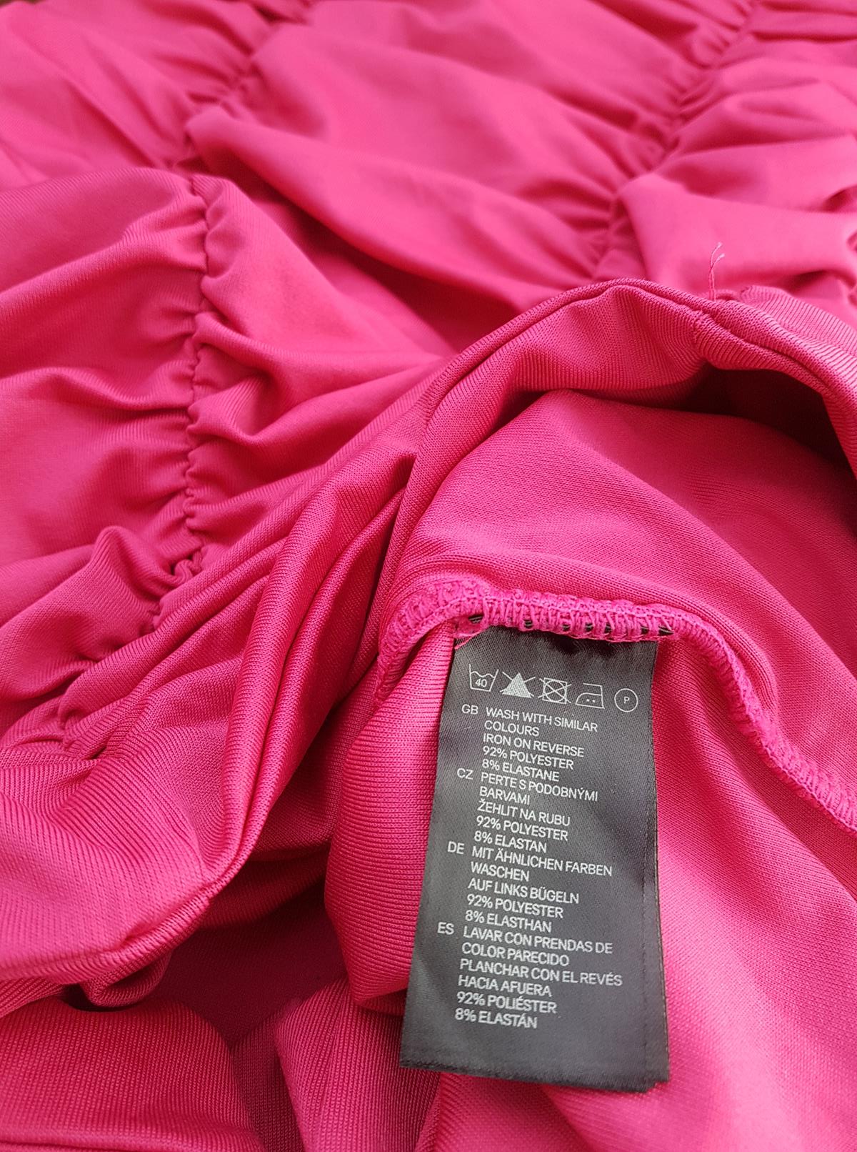 H&m Stl S Färg Rosa Rund urringning Kroppsnära Klänning Ärmlös Kort