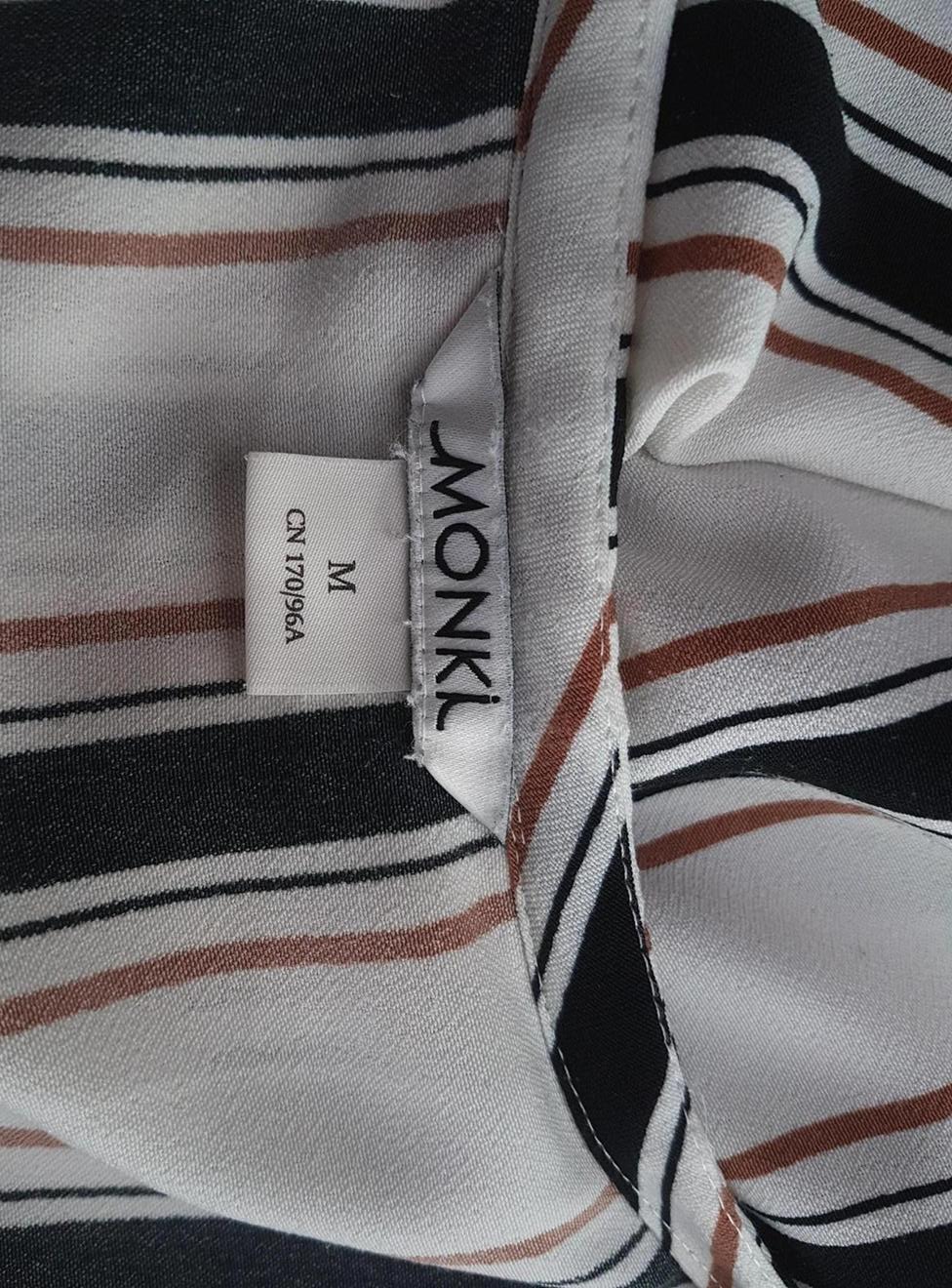 Monki Stl M Färg Elfenben Ränder Rund urringning Blus Kortärmad