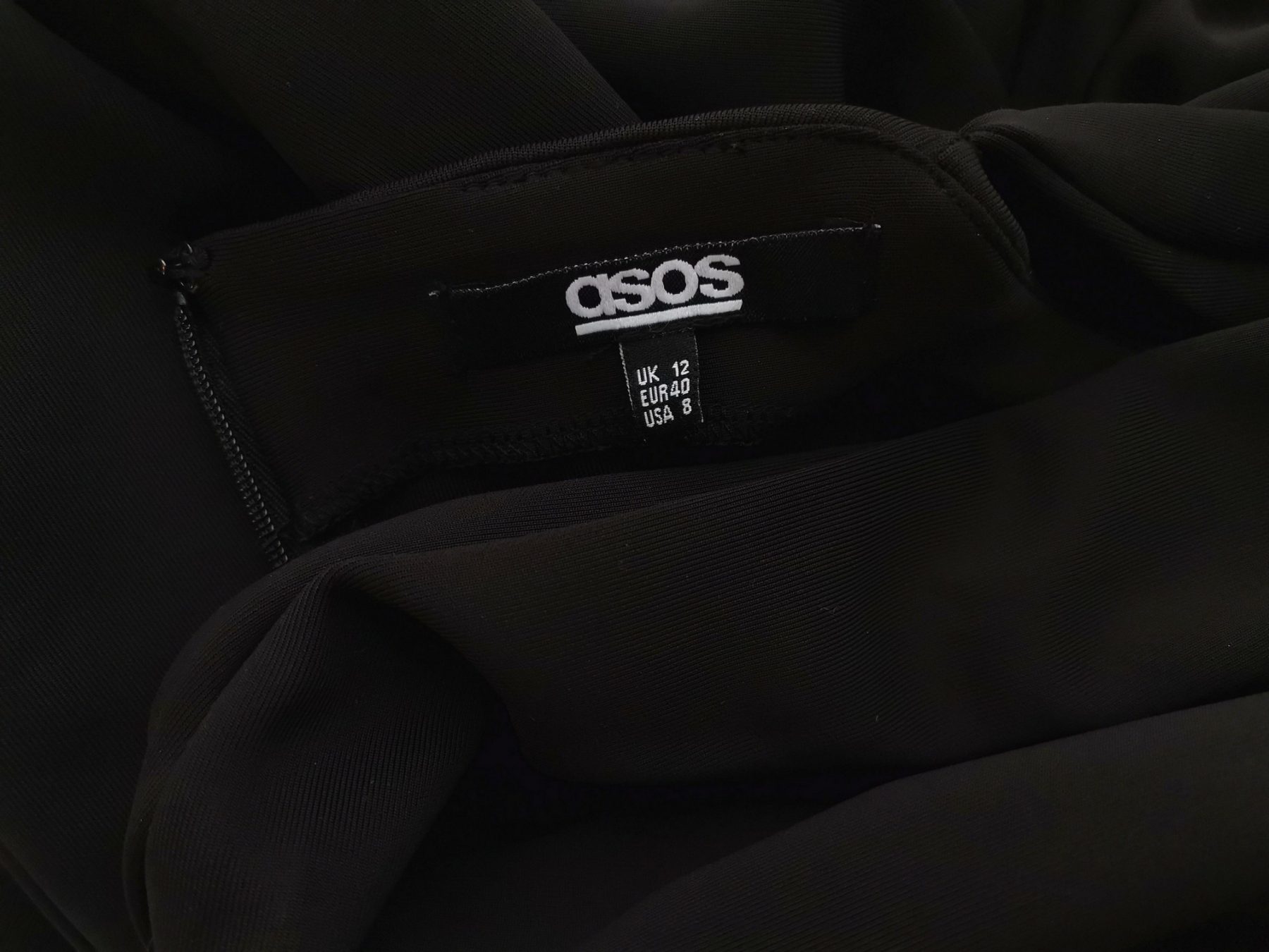 ASOS Stl 12 (40) Färg Svart Halter Kroppsnära Klänning Ärmlös Knälängd