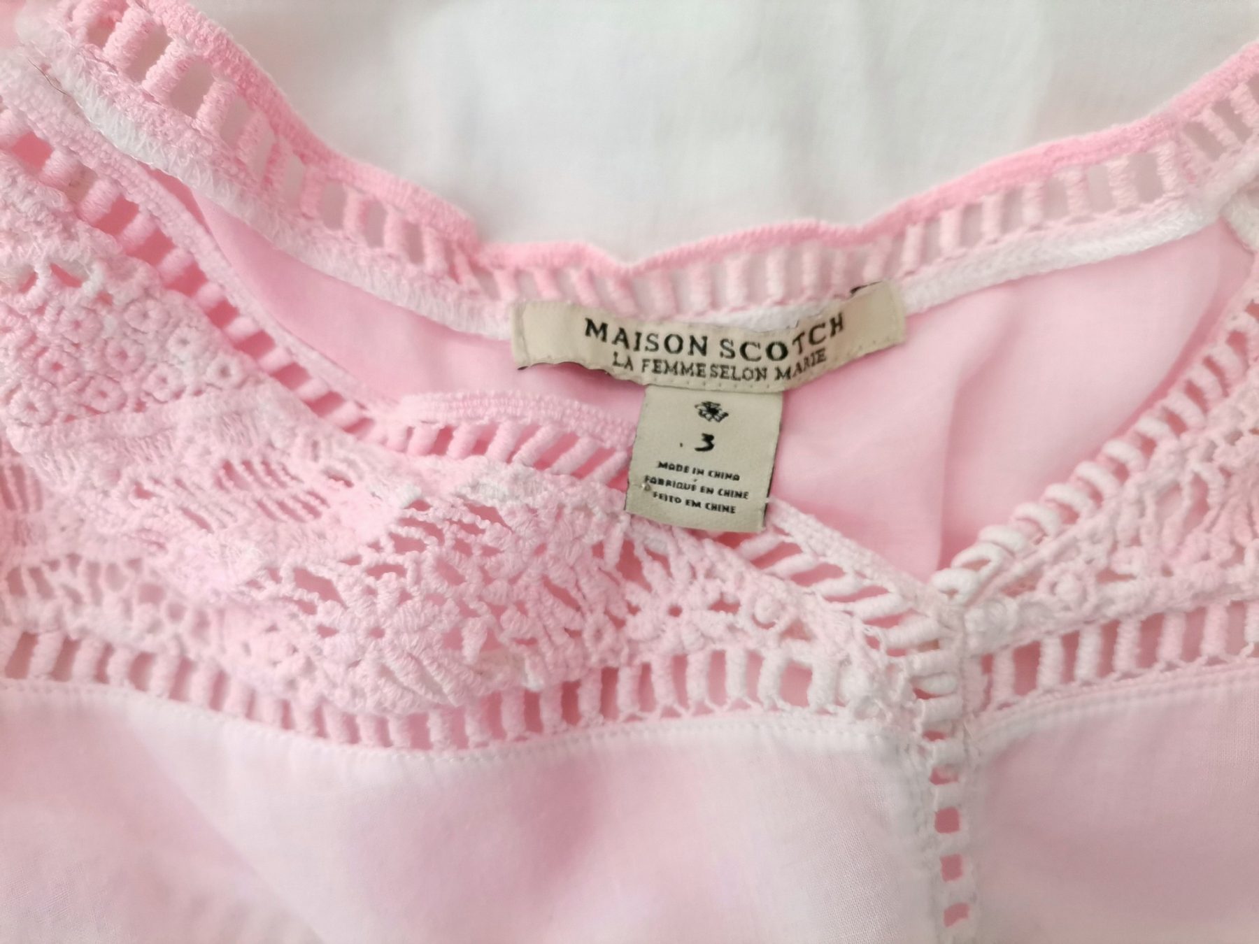 Maison scotch Stl 3 (40) Färg Rosa V-ringning Blus ärm 3/4 Material Bomull 100%