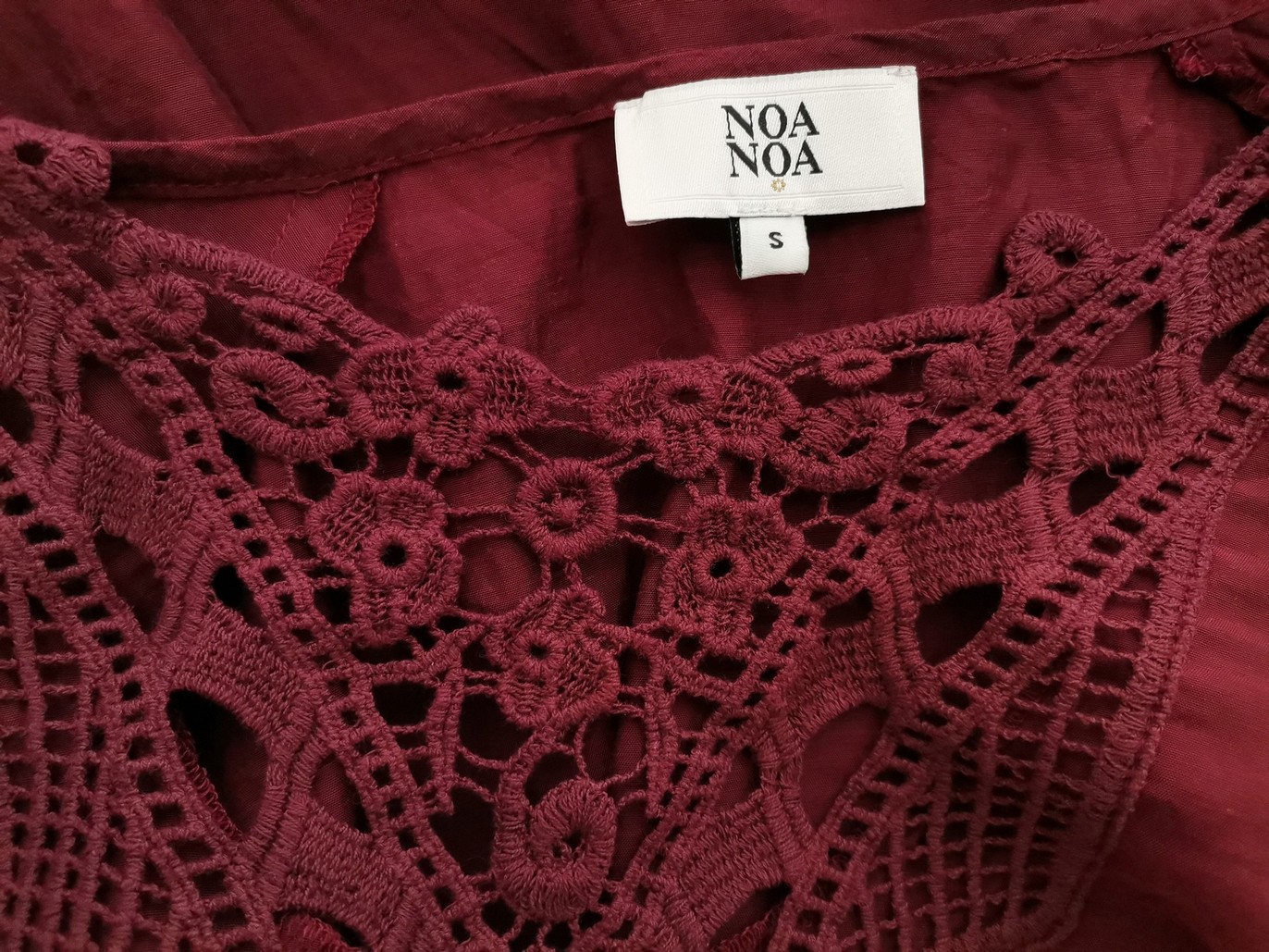 Noa noa Stl S Färg Vinröd Rund urringning Blus Kortärmad Material Bomull