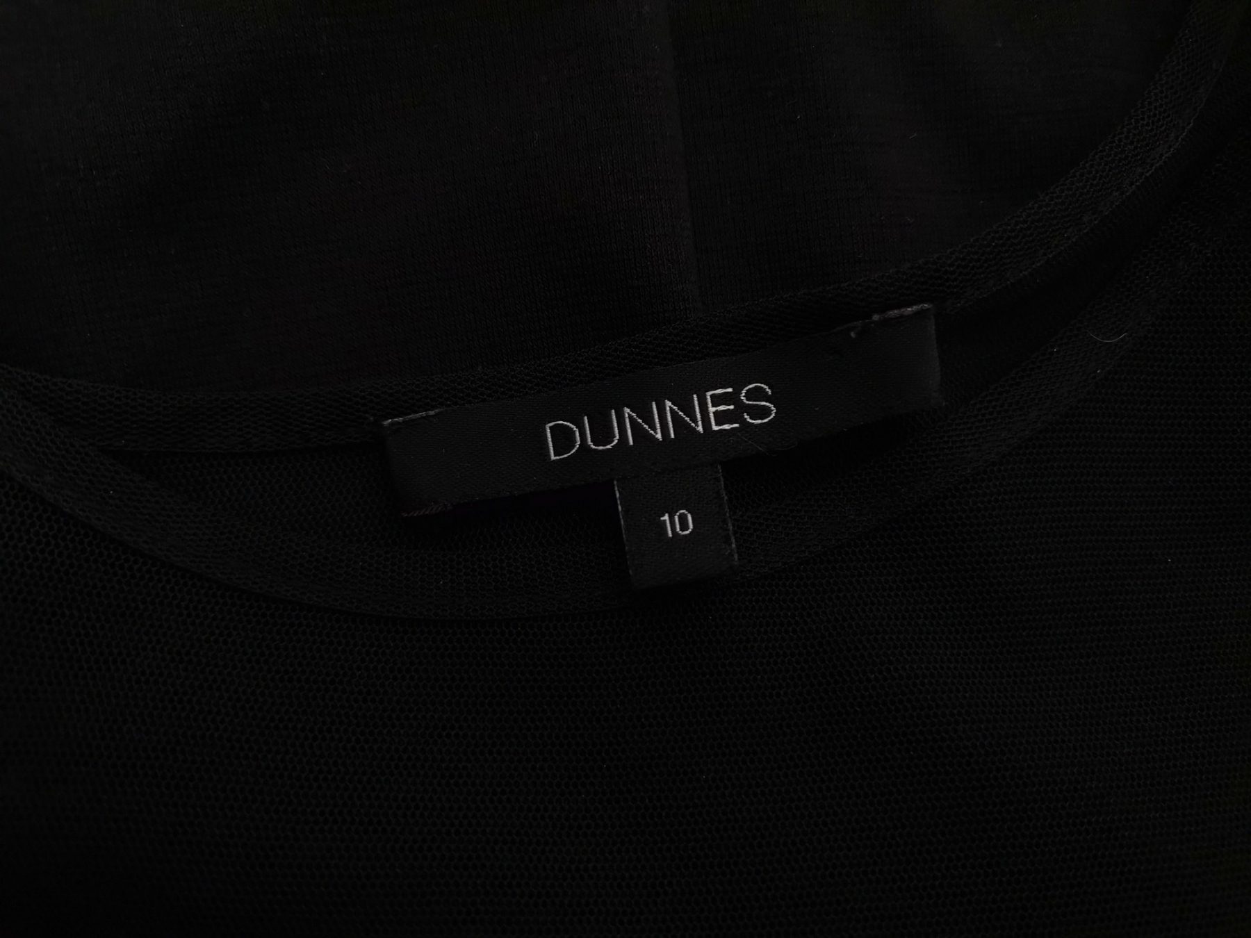 Dunnes Stl 10 (38) Färg Svart Rund urringning Kroppsnära Klänning Ärmlös Knälängd