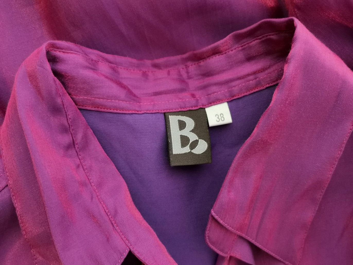 B Vintage Stl 38 Färg Fuchsia Krage Knäppt Skjort Blus Långärmad Material Viskos