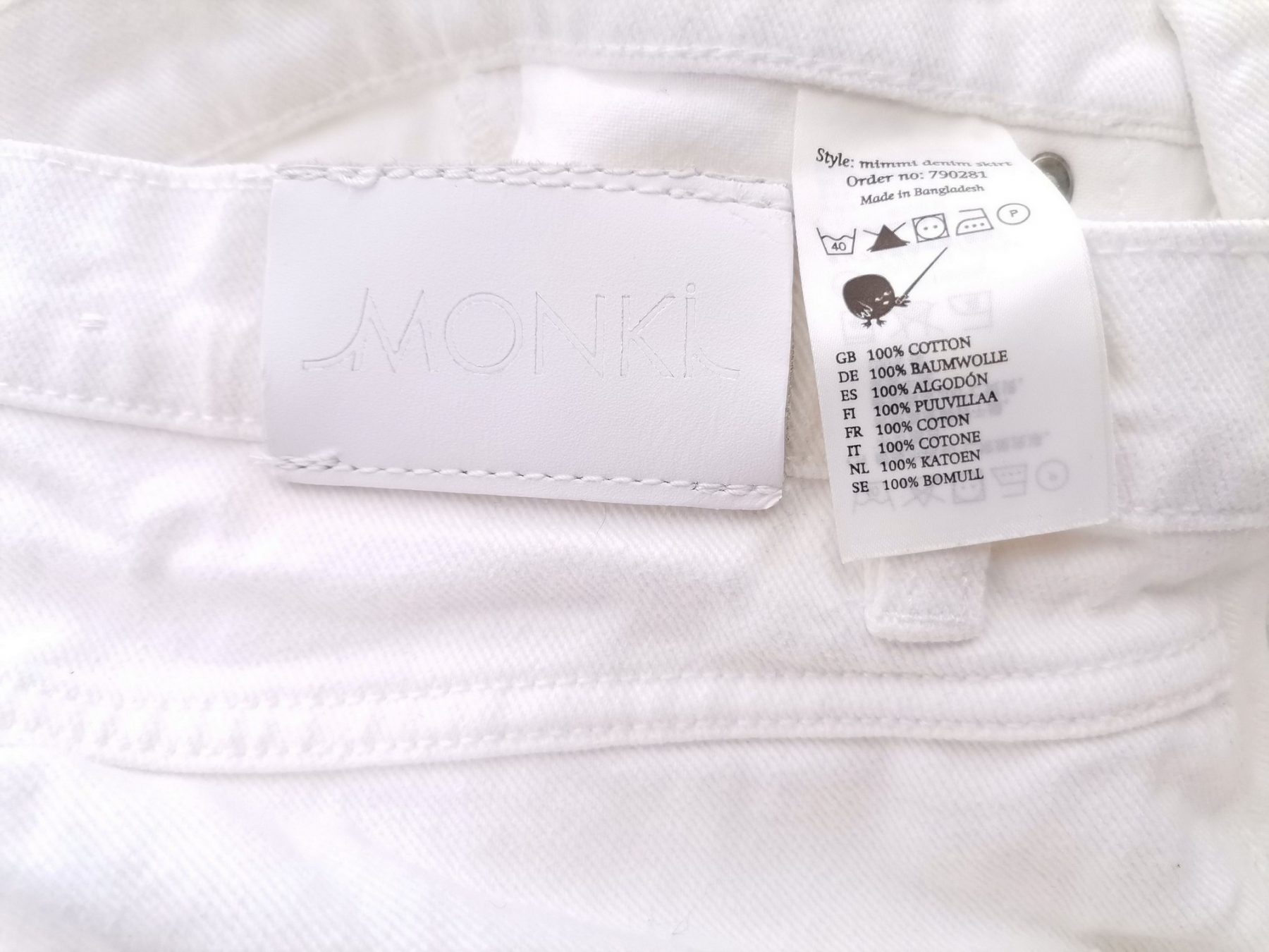 Monki Stl XS Färg Vit Minikjol Kjol Kort Material Bomull 100%