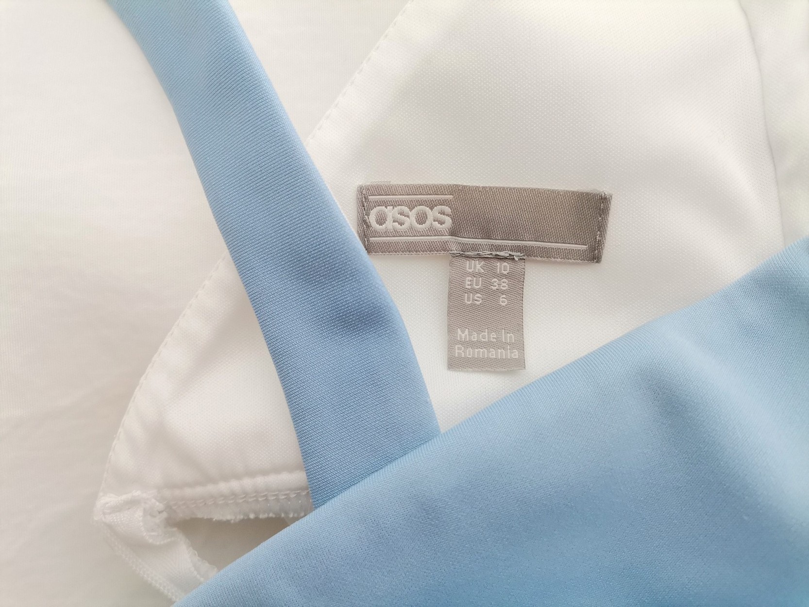 ASOS Stl 10 (38) Färg Vit Halter Balklänning Afton Klänning Ärmlös Lång