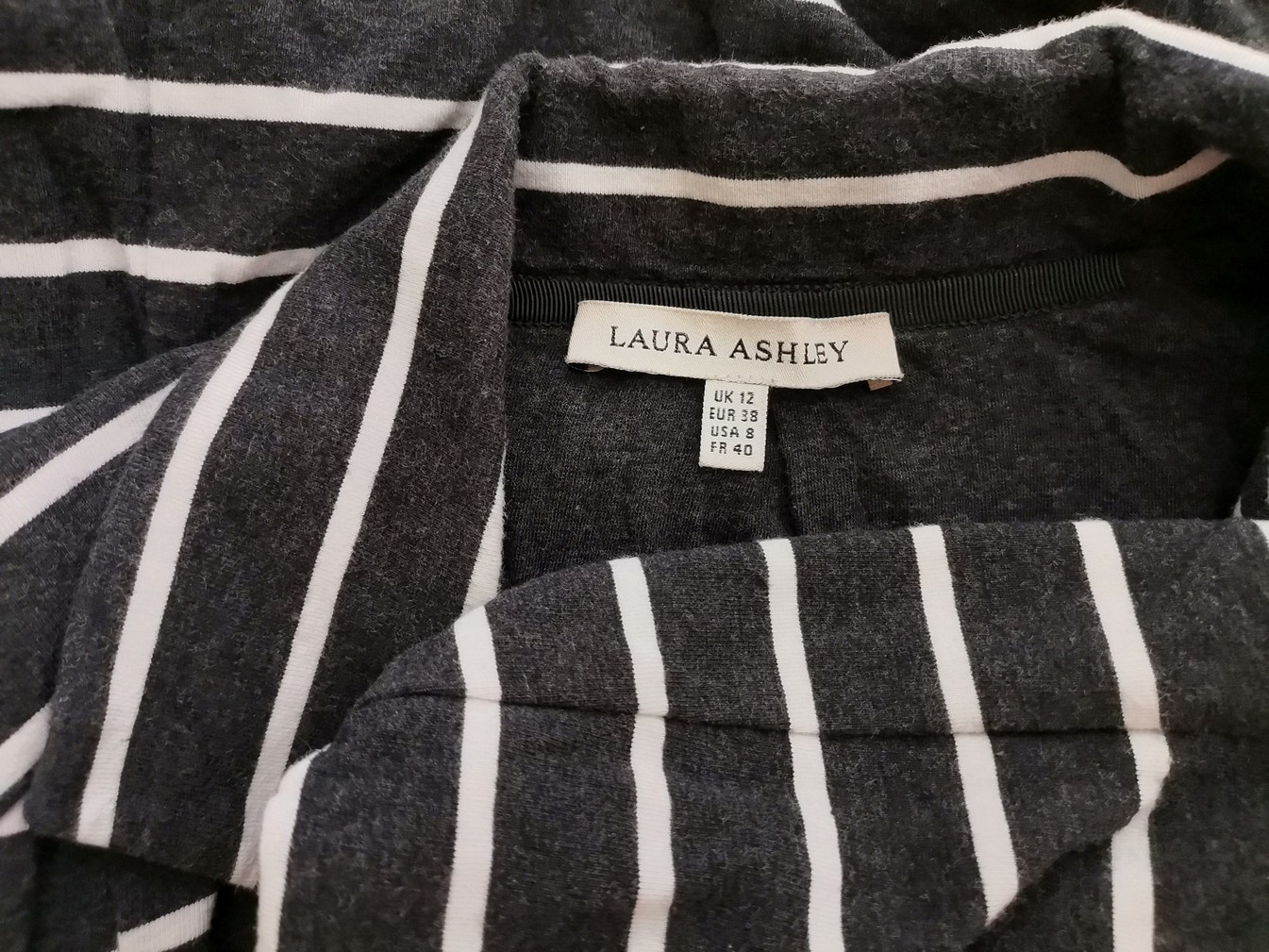 Laura ashley Stl 12 (38) Färg Grå Ränder Krage Kavaj med knappar Långärmad Material Bomull