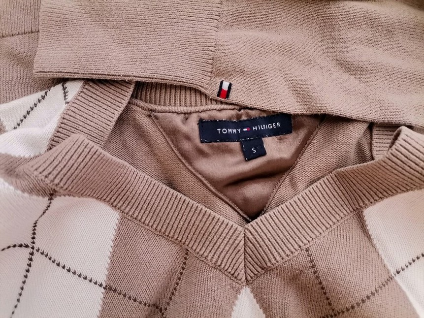 Tommy hilfiger Stl S Färg Beige Rutigt V-ringning Tröja Långärmad Material Bomull 100% Finstickat