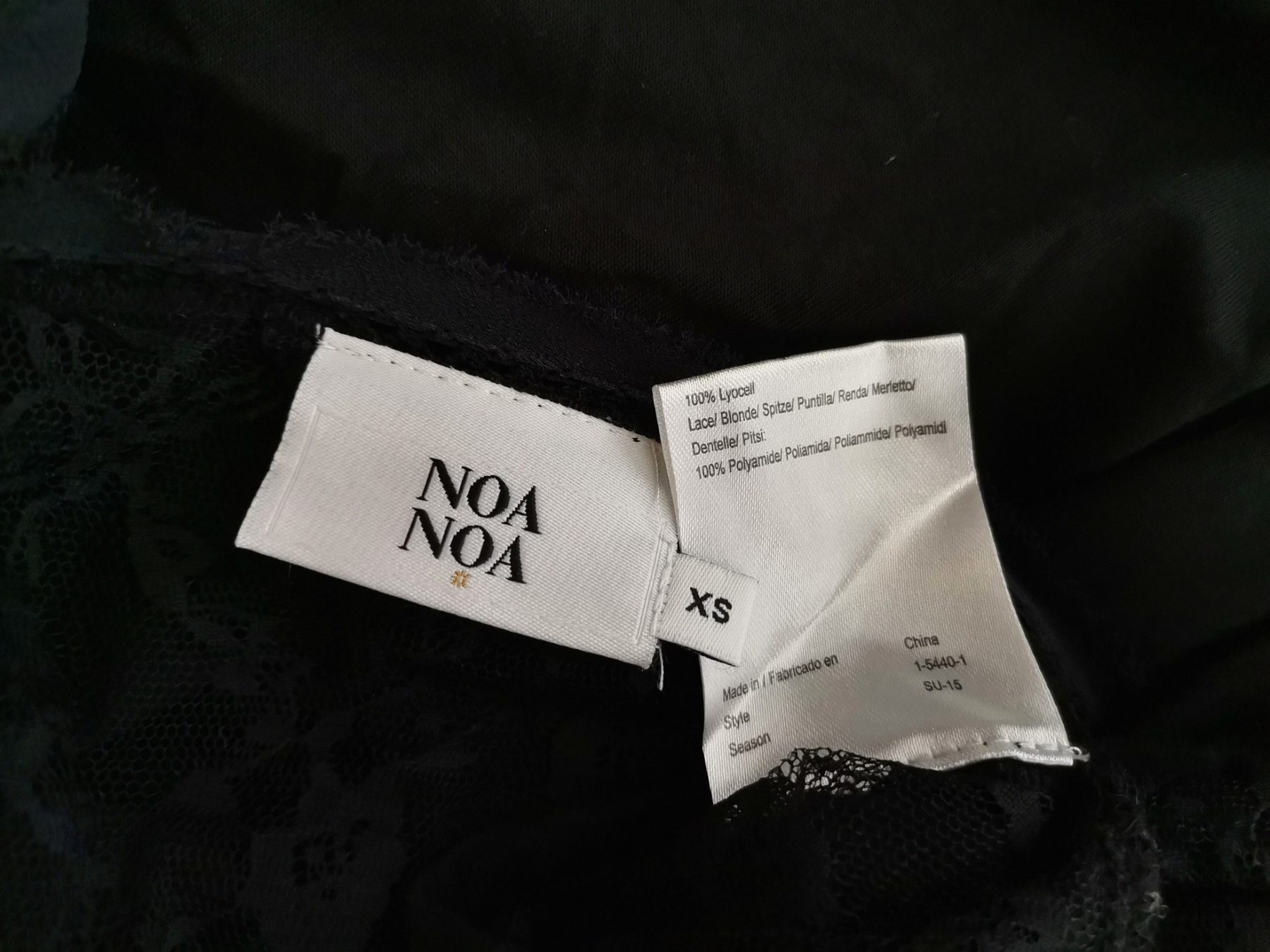 Noa noa Stl XS Färg Svart Rund urringning Blus Kortärmad Material Lyocell 100%