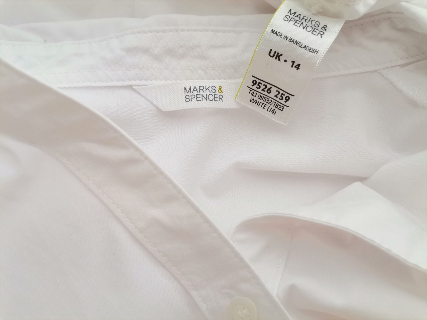 Marks&spencer Stl 14 (42) Färg Vit Krage Knäppt Skjort Blus Kortärmad