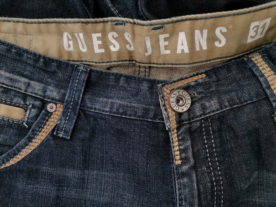 Guess jeans Stl 31 (L) Färg Marinblå Material Bomull 100%