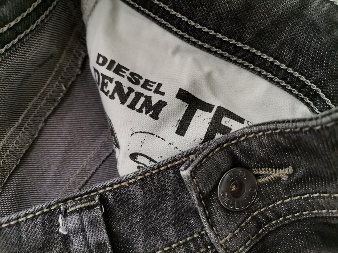 Diesel Stl W31 L30 Färg Grå Jeans Material Bomull