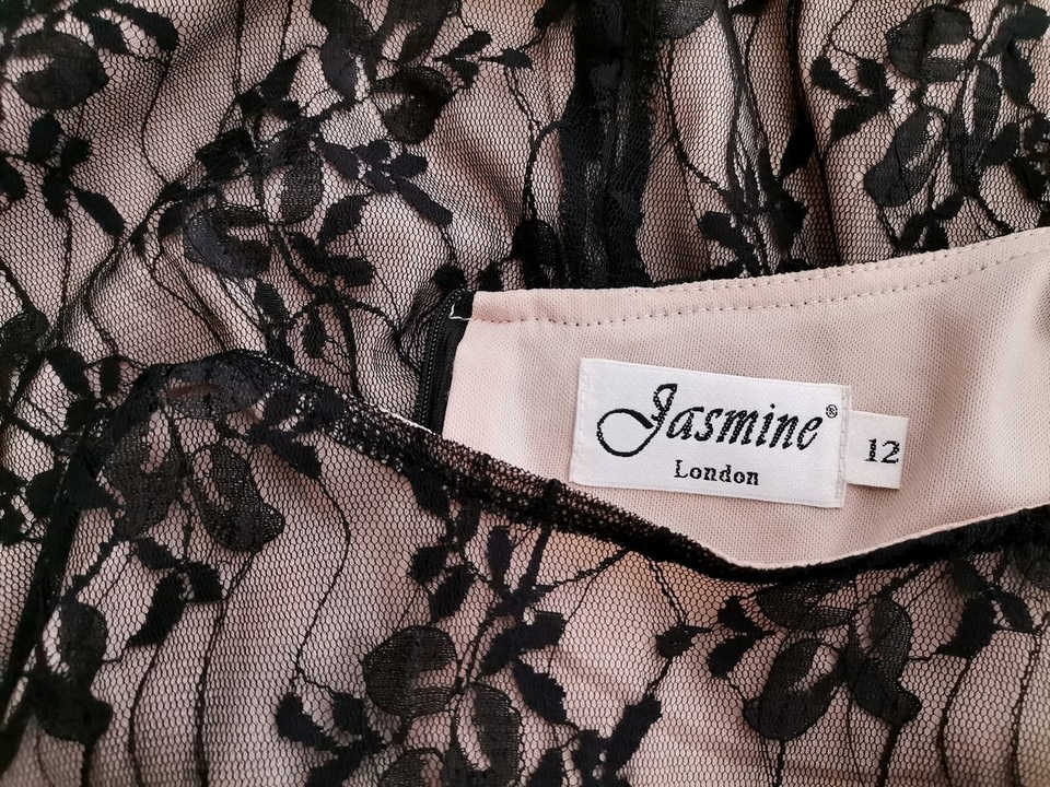 Jasmine Stl 12 (40) Färg Svart Rund urringning Raka Klänningen ärm 3/4 Knälängd