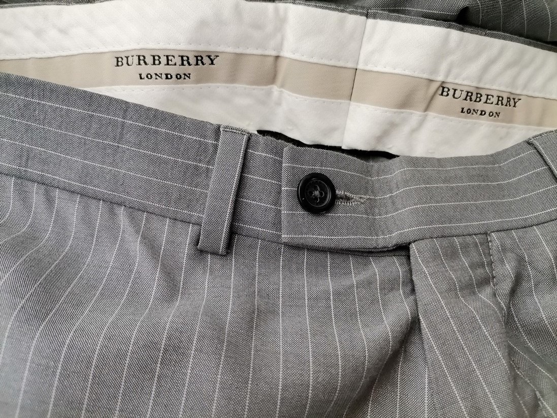 BURBERRY Stl S Färg Grå Ränder