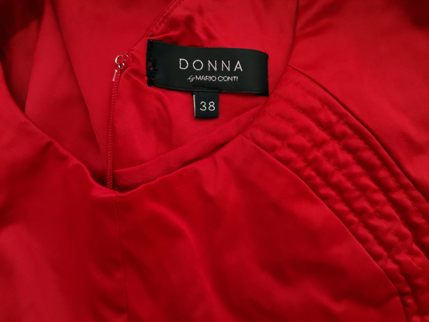 DONNA by MARIO CONTI Stl 38 Färg Röd V-ringning Penn Klänning Ärmlös Knälängd