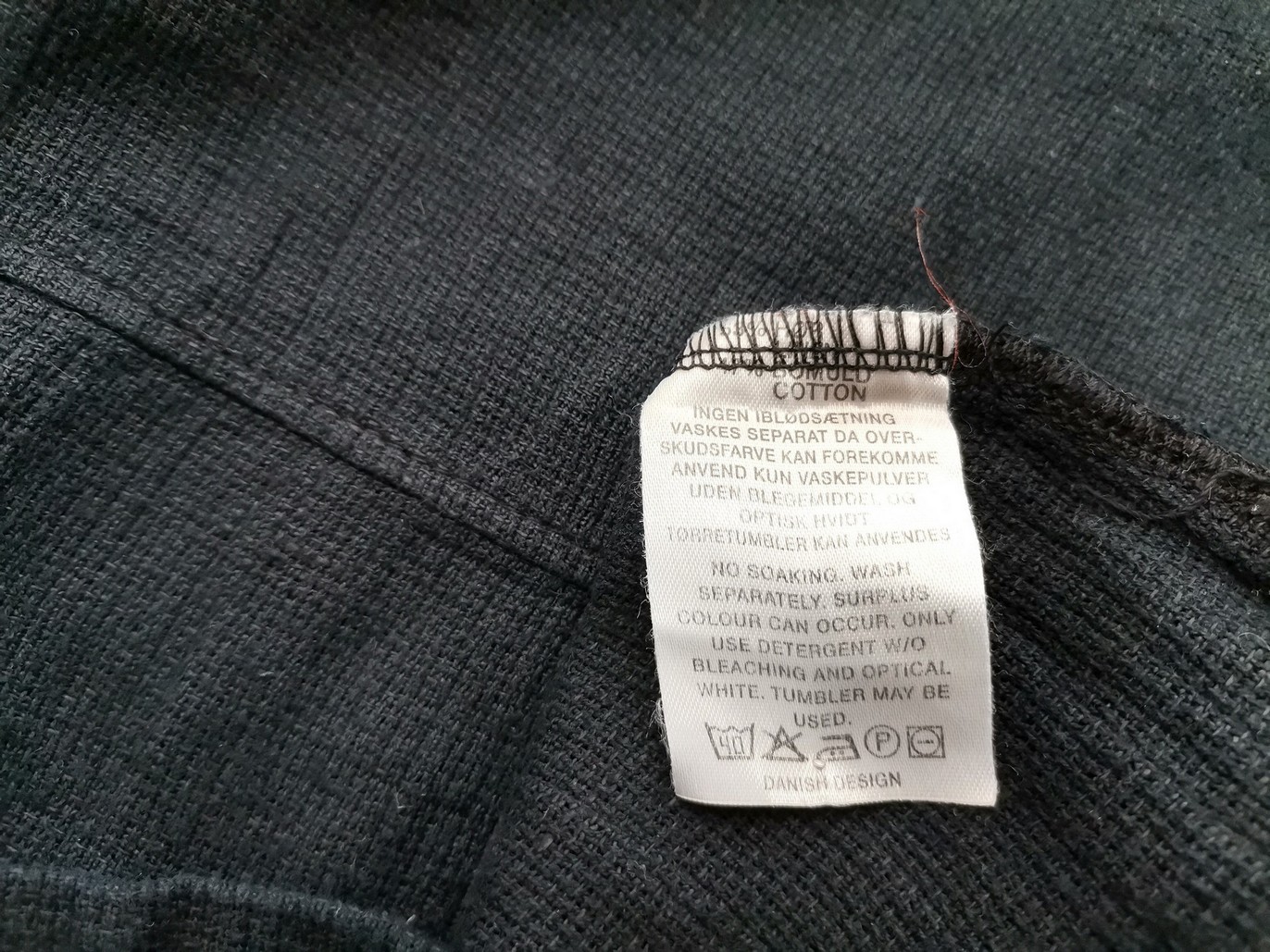 Uno Stl ON SIZE (44) Färg Svart Rund urringning Tunika blus Ärmlös Material Viskos 100%