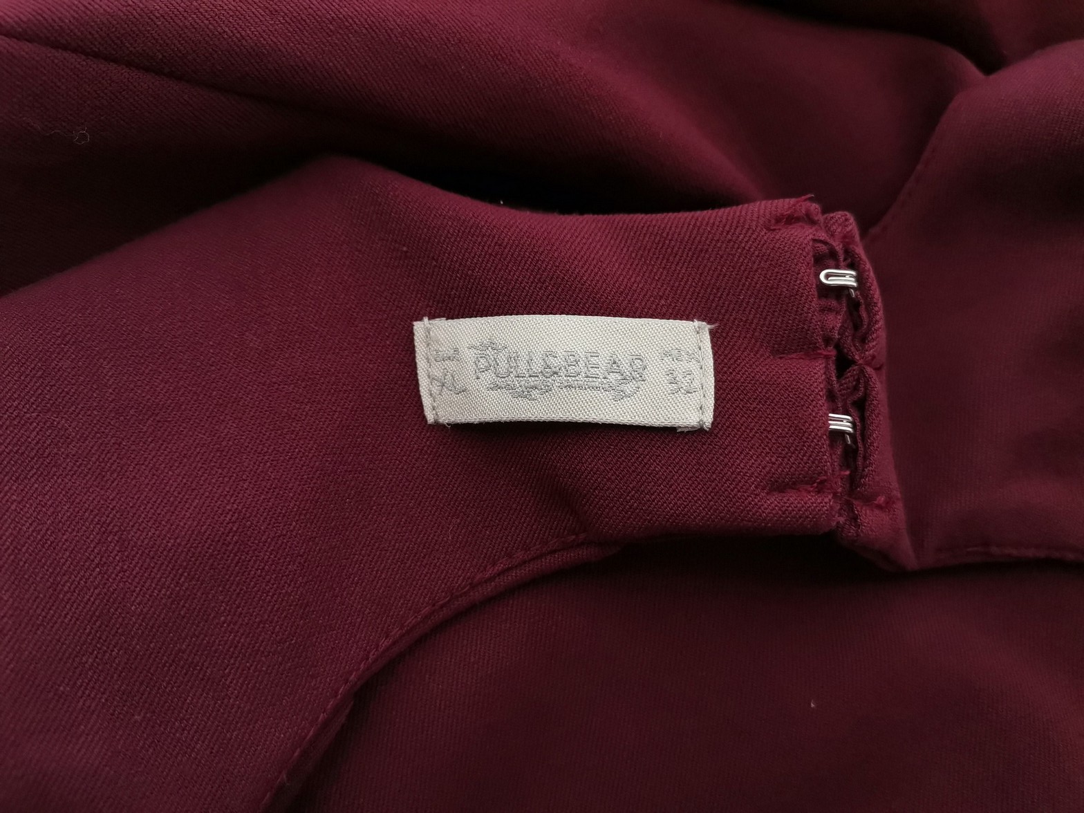 Pull and Bear Stl XL Färg Purpur Rund hals Raka Klänningen Kortärmad Knälängd