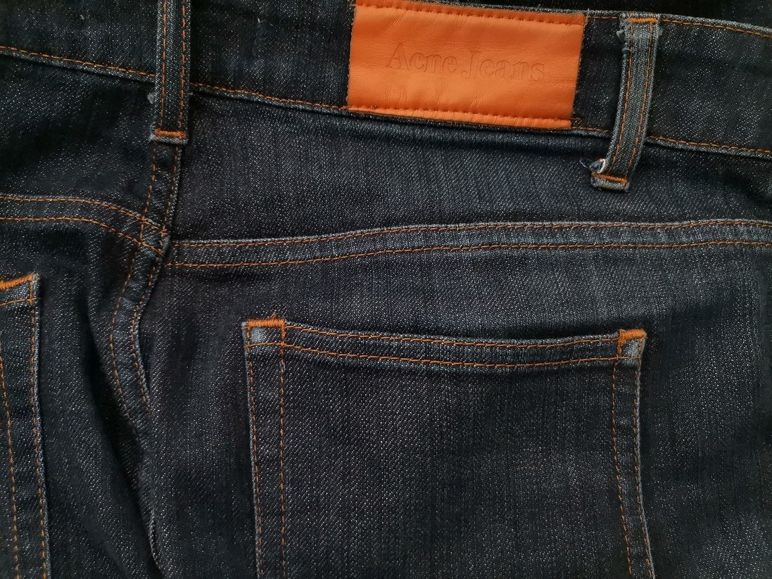 ACNE JEANS Stl W29 L32 Färg Marinblå Jeans Material Bomull