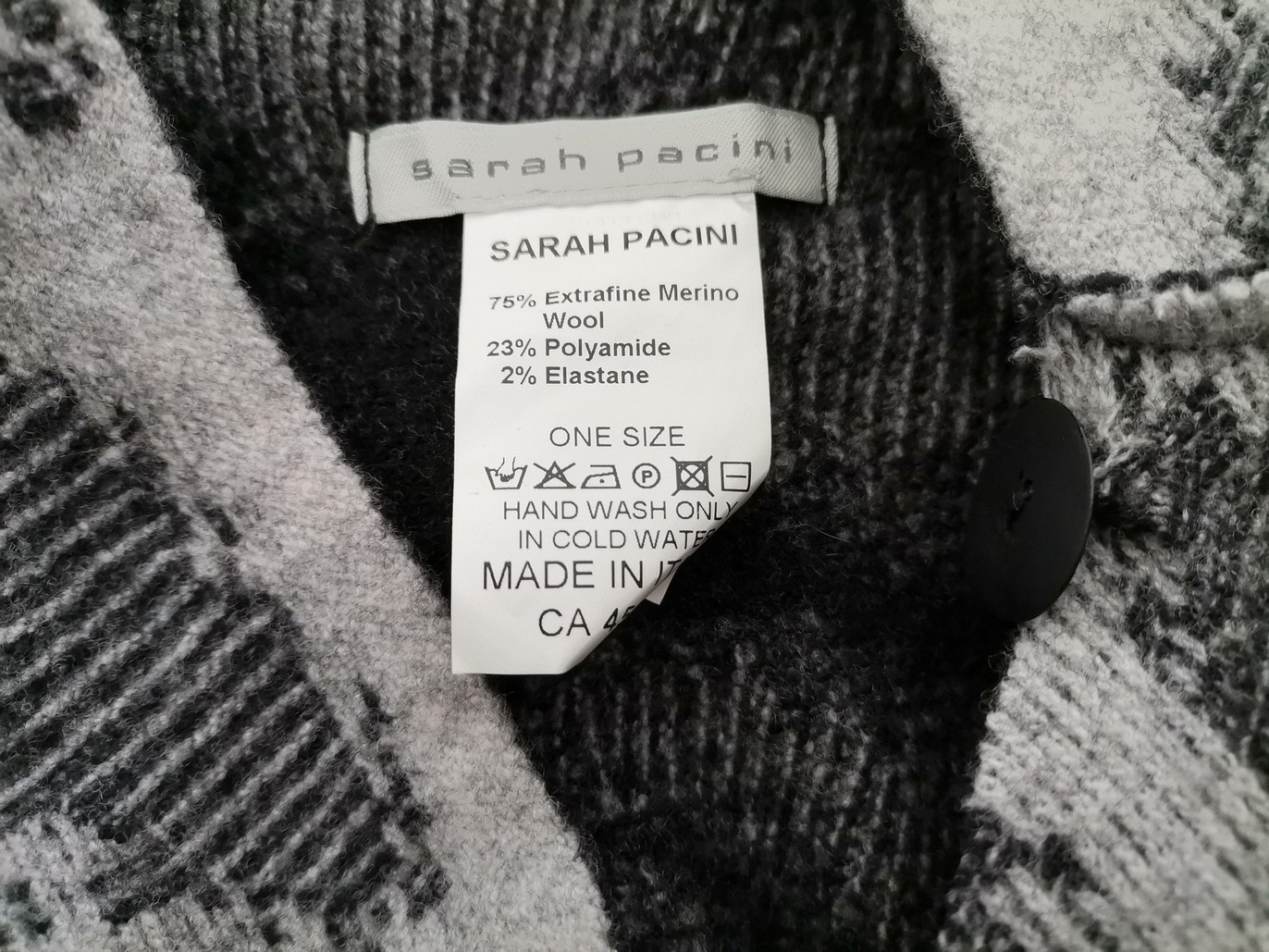 Sarah Pacini Stl ONE SIZE (42/44) Färg Svart Väst Ärmlös Material Merinoull