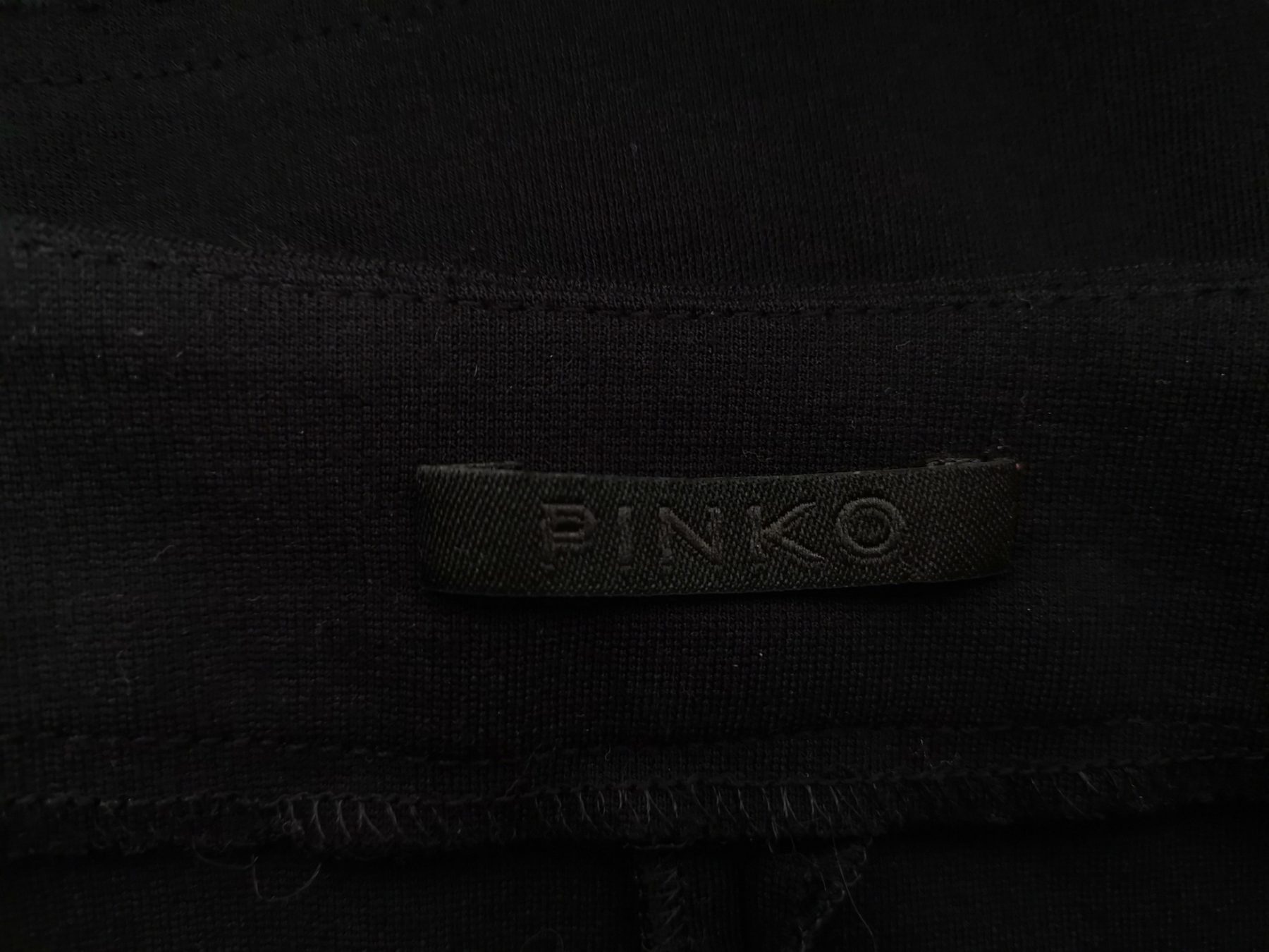 Pinko Stl M Färg Svart V-ringning Raka Klänningen Kortärmad Knälängd Material Viskos