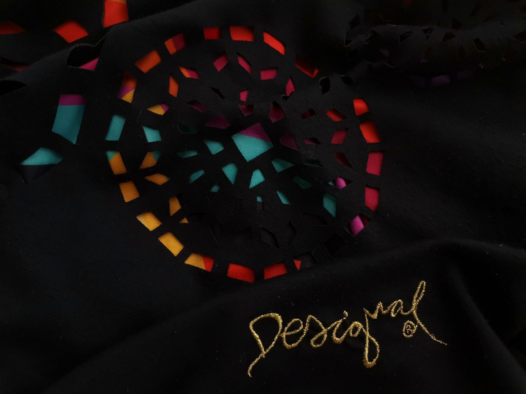 DESIGUAL Stl L Färg Svart Båtringning Stickad Klänning Kortärmad Knälängd