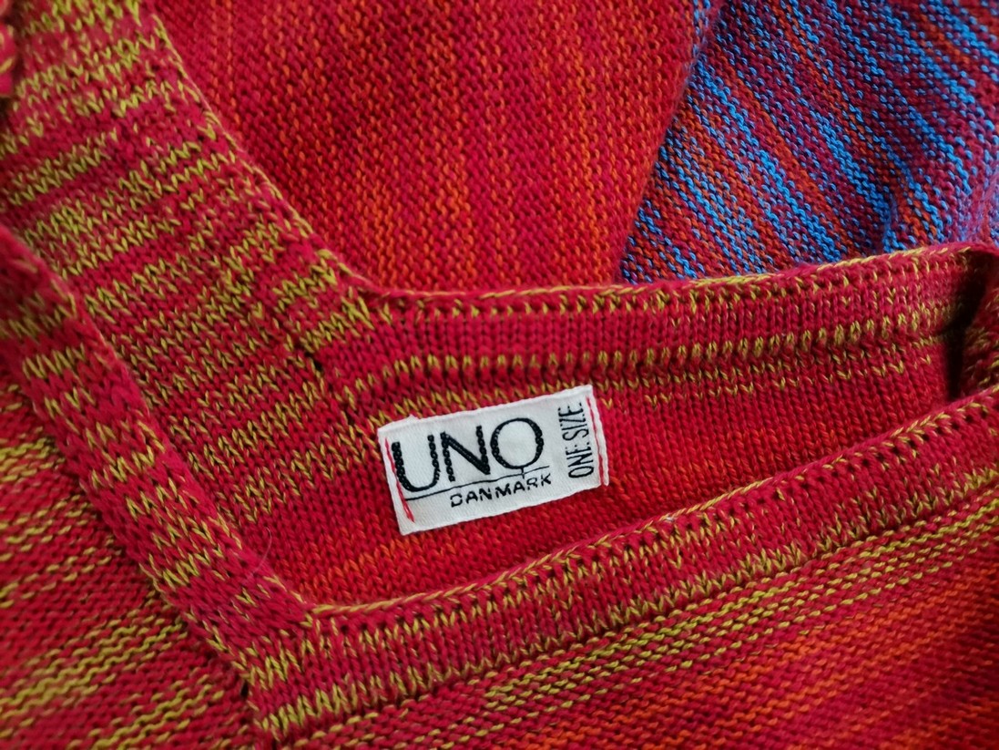 Uno Stl ONE SIZE (42/44) Färg Orange V-ringning Poncho-tröja ärm 3/4 Material Bomull 100% Finstickat