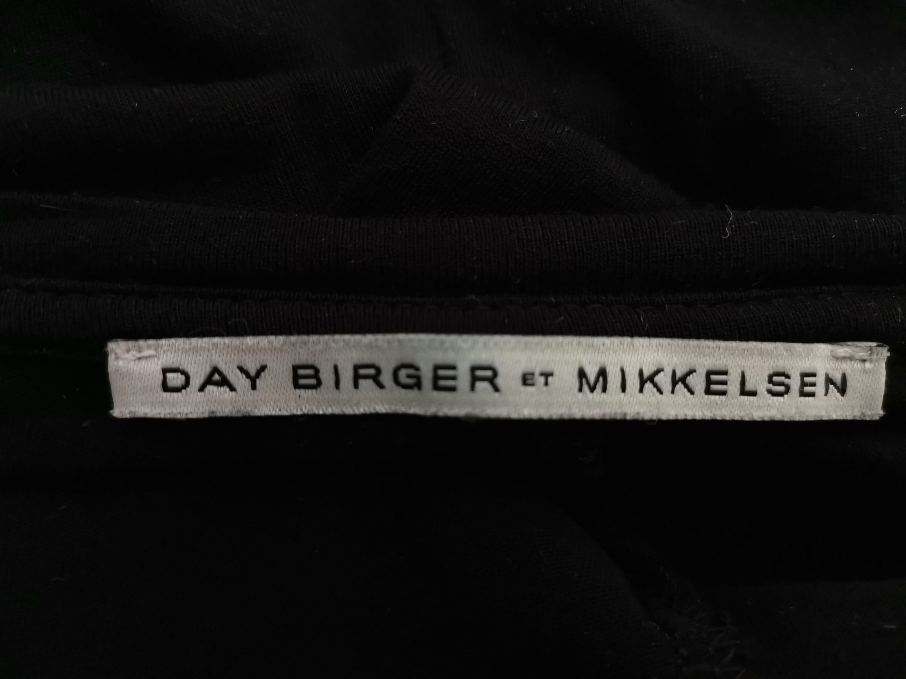 Day Birger Et Mikkelsen Stl L Färg Svart V-ringning Raka Klänningen Kortärmad Knälängd Material Viskos 100%