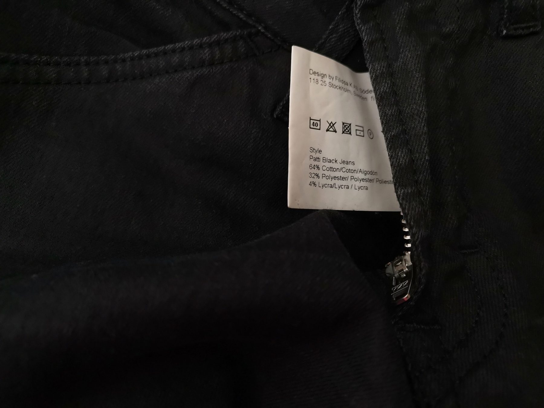 Filippa k Stl S Färg Svart Casual Byxor Material Bomull