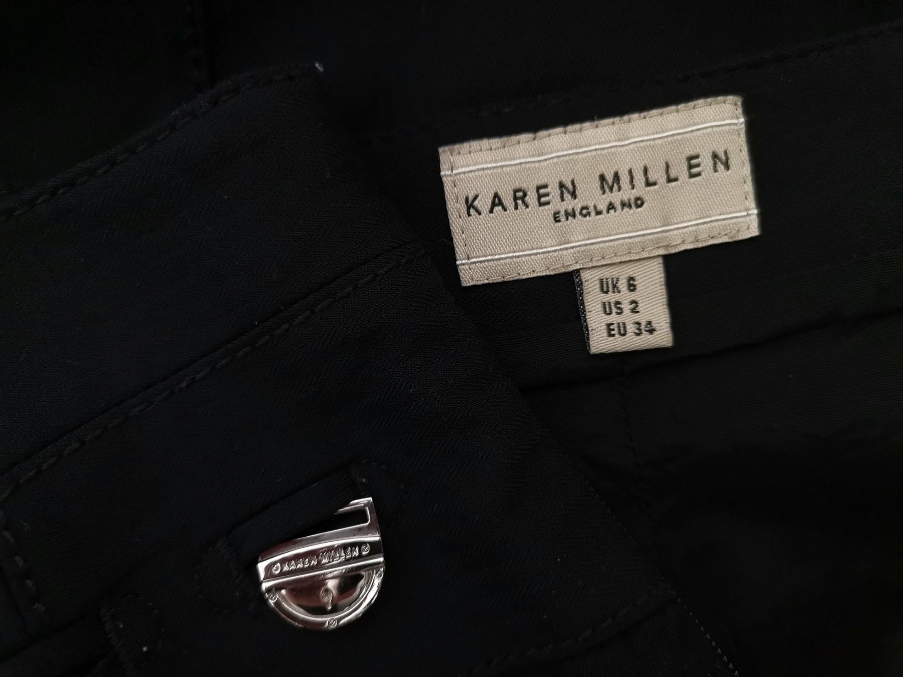 Karen MILLEN Stl 6 (34) Färg Svart Rak och pennkjol Kjol Midi Material Viskos