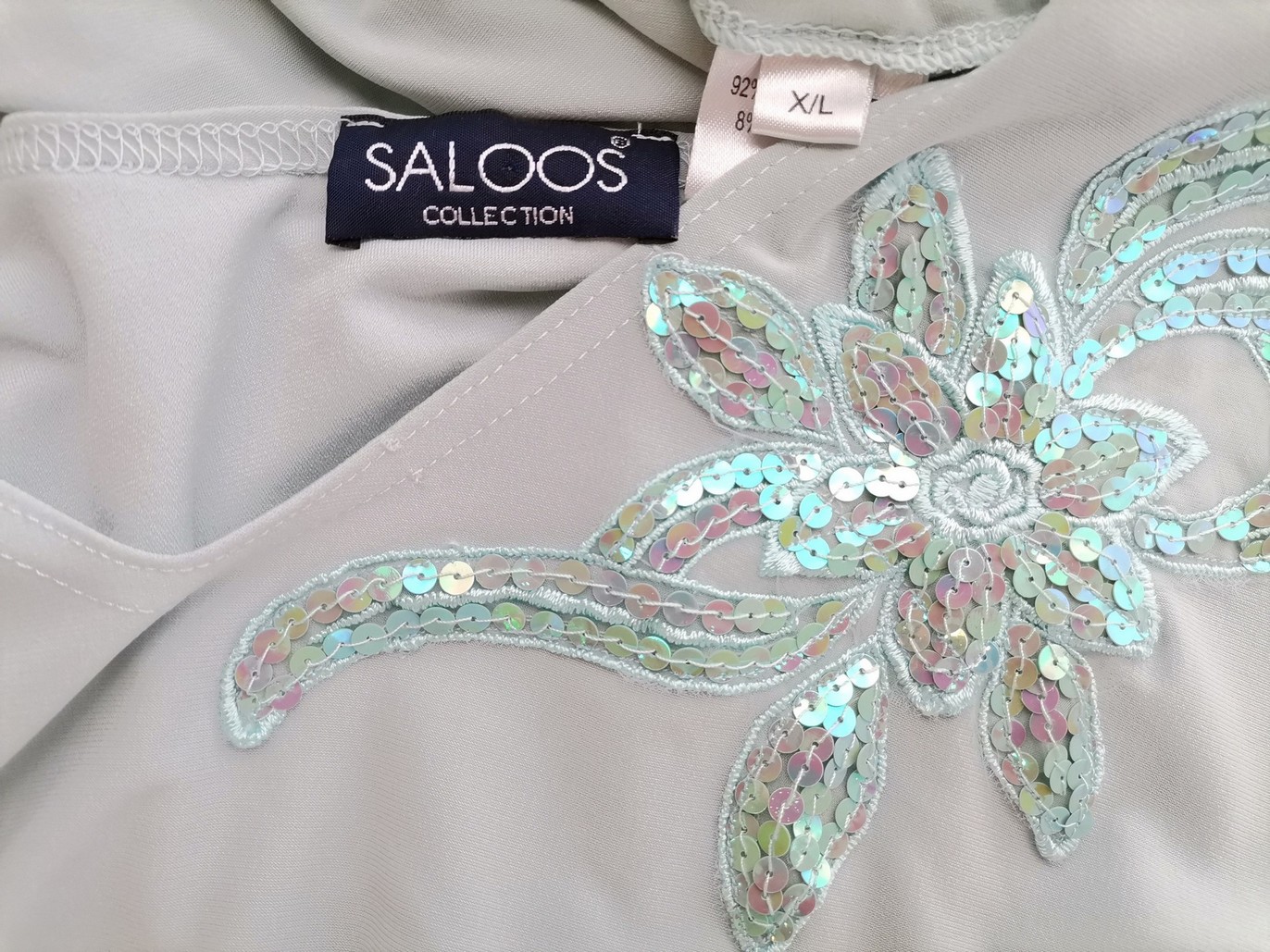 Saloos Collection Stl L/XL Färg Mintgrön V-ringning Blus Kortärmad