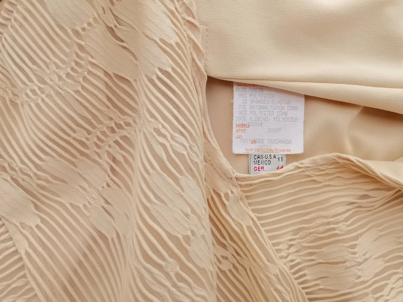 Joseph Ribkoff Stl 16 (44) Färg Beige V-ringning Maxi Klänning Ärmlös Lång