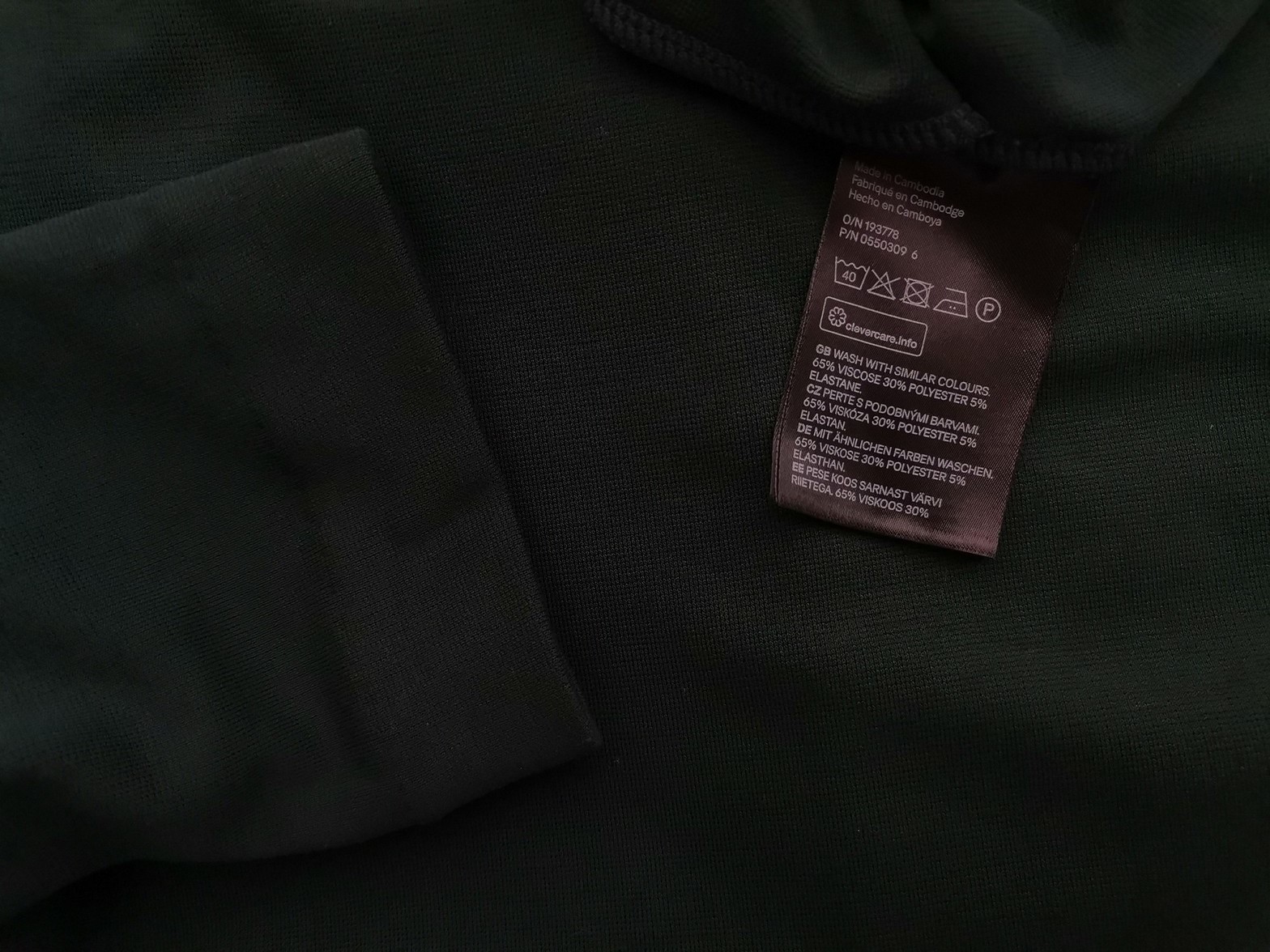 H&m Stl M Färg Smaragdgrön Rund urringning Raka Klänningen Långärmad Midi Material Viskos