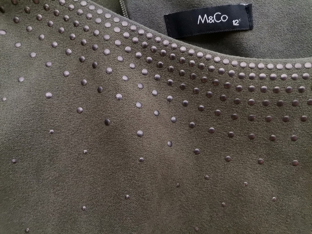 M&Co Stl 12 (40) Färg Khaki Båtringning Raka Klänningen Ärmlös Knälängd