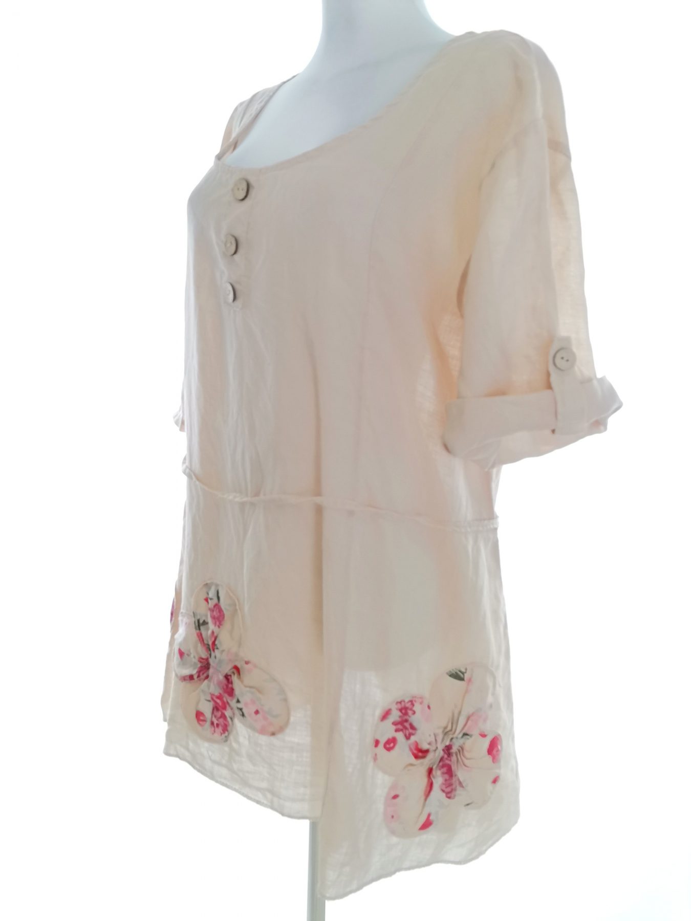 Italy Stl XL Färg Beige Rund urringning Tunika blus ärm 3/4 Material Lin 100%