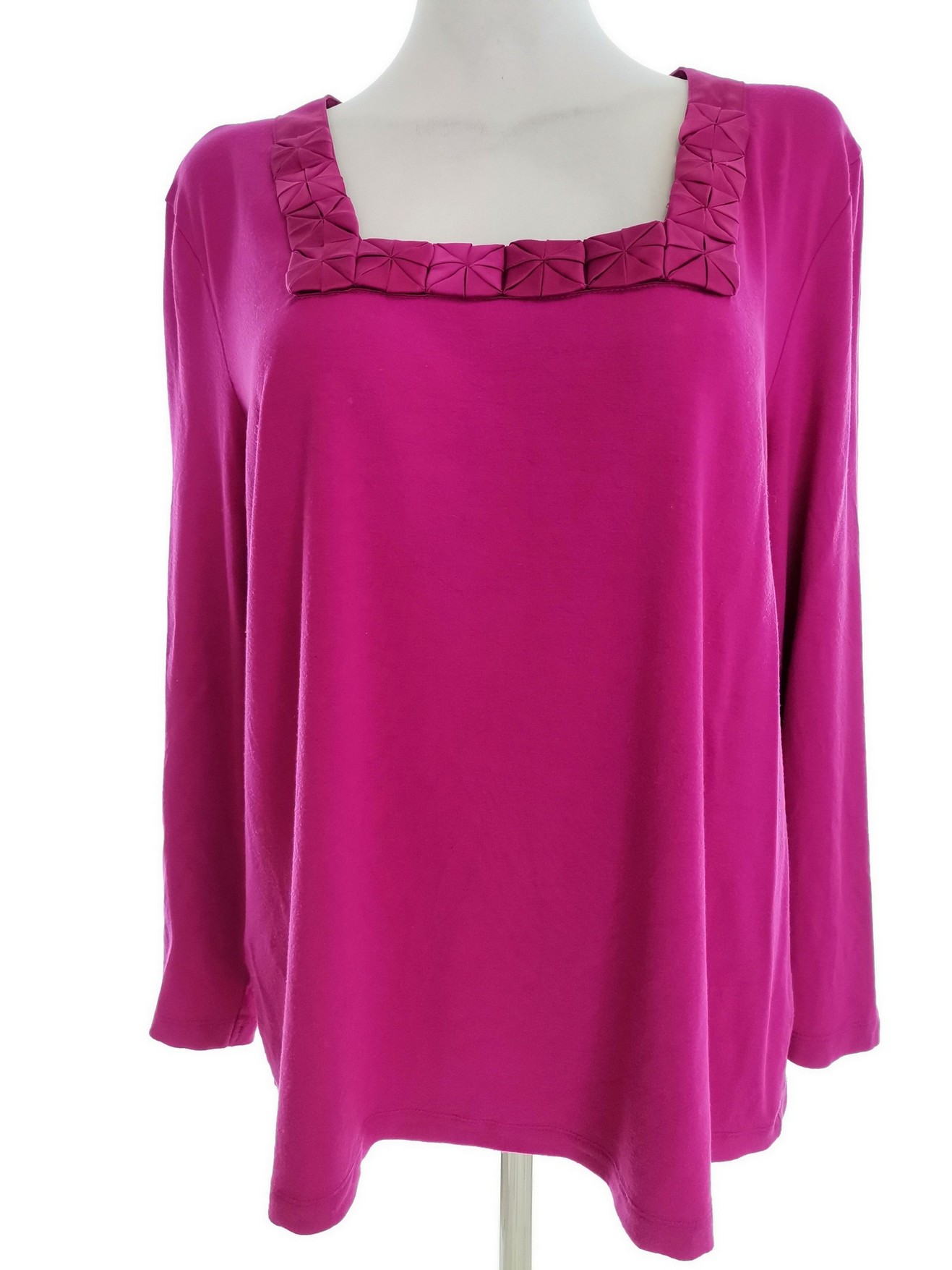 CC Stl XL Färg Fuchsia Kvadratisk urringning Blus ärm 3/4 Material Viskos