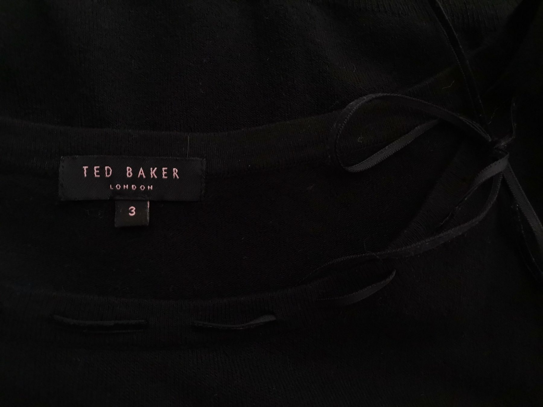 Ted Baker Stl 3 (38) Färg Svart Båtringning Blus Kortärmad Material Viskos