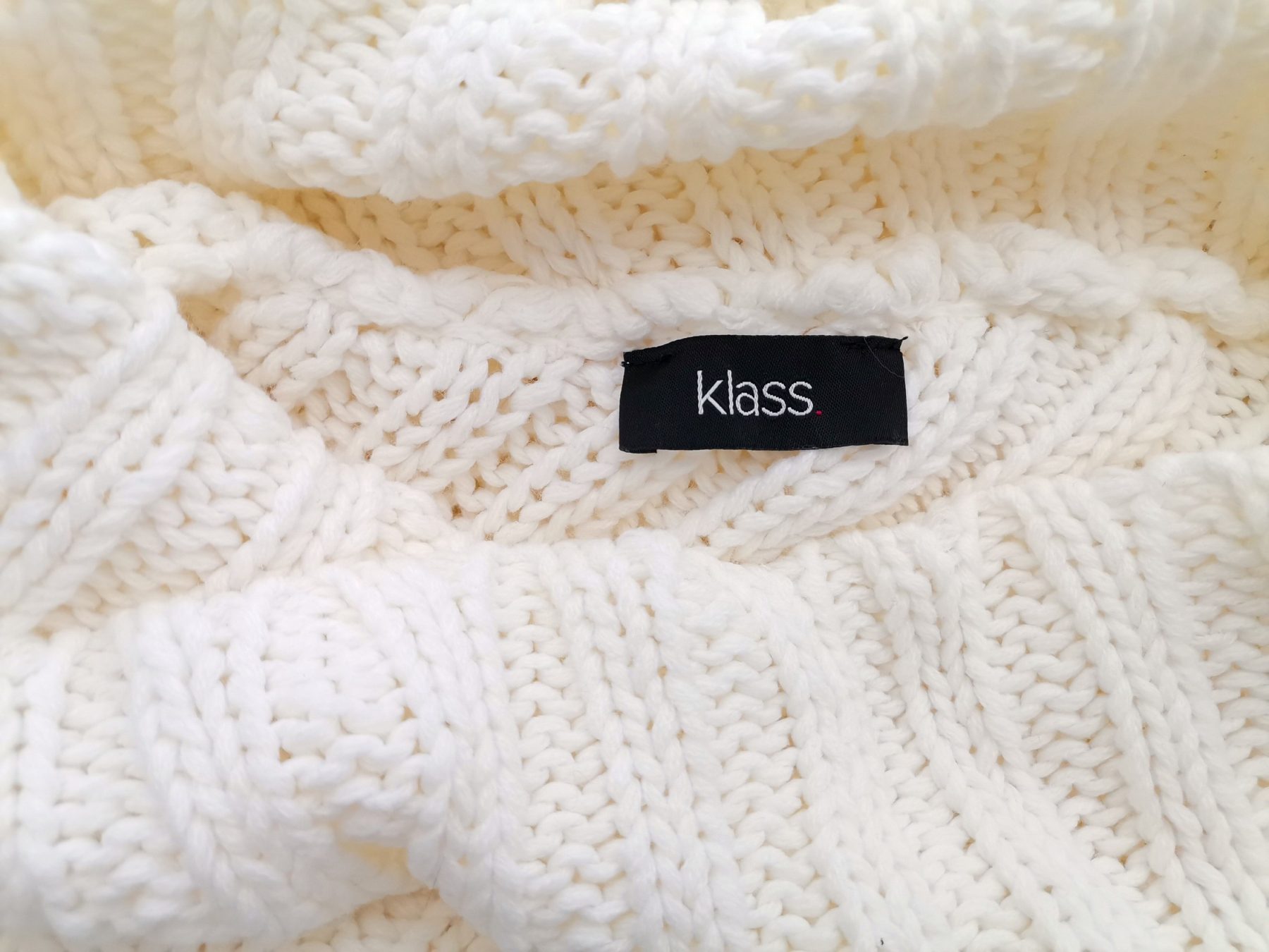 Klass Stl ONE SIZE (42/44) Färg Elfenben Draperad Poncho-tröja Långärmad Material Akryl 100% Kabelstickat