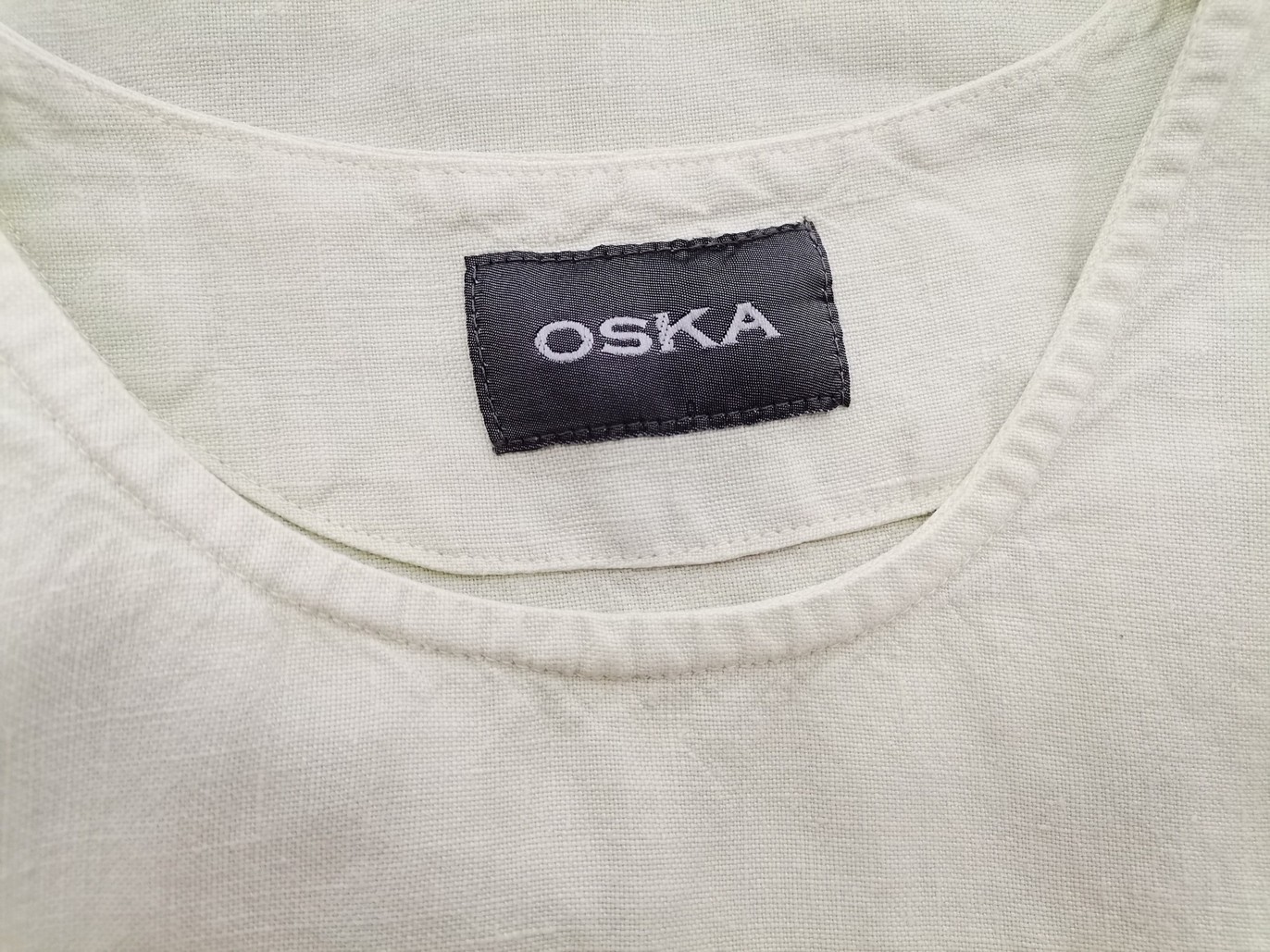 Oska Stl 3 (44) Färg Grön Rund urringning Blus Ärmlös Material Lin 100%