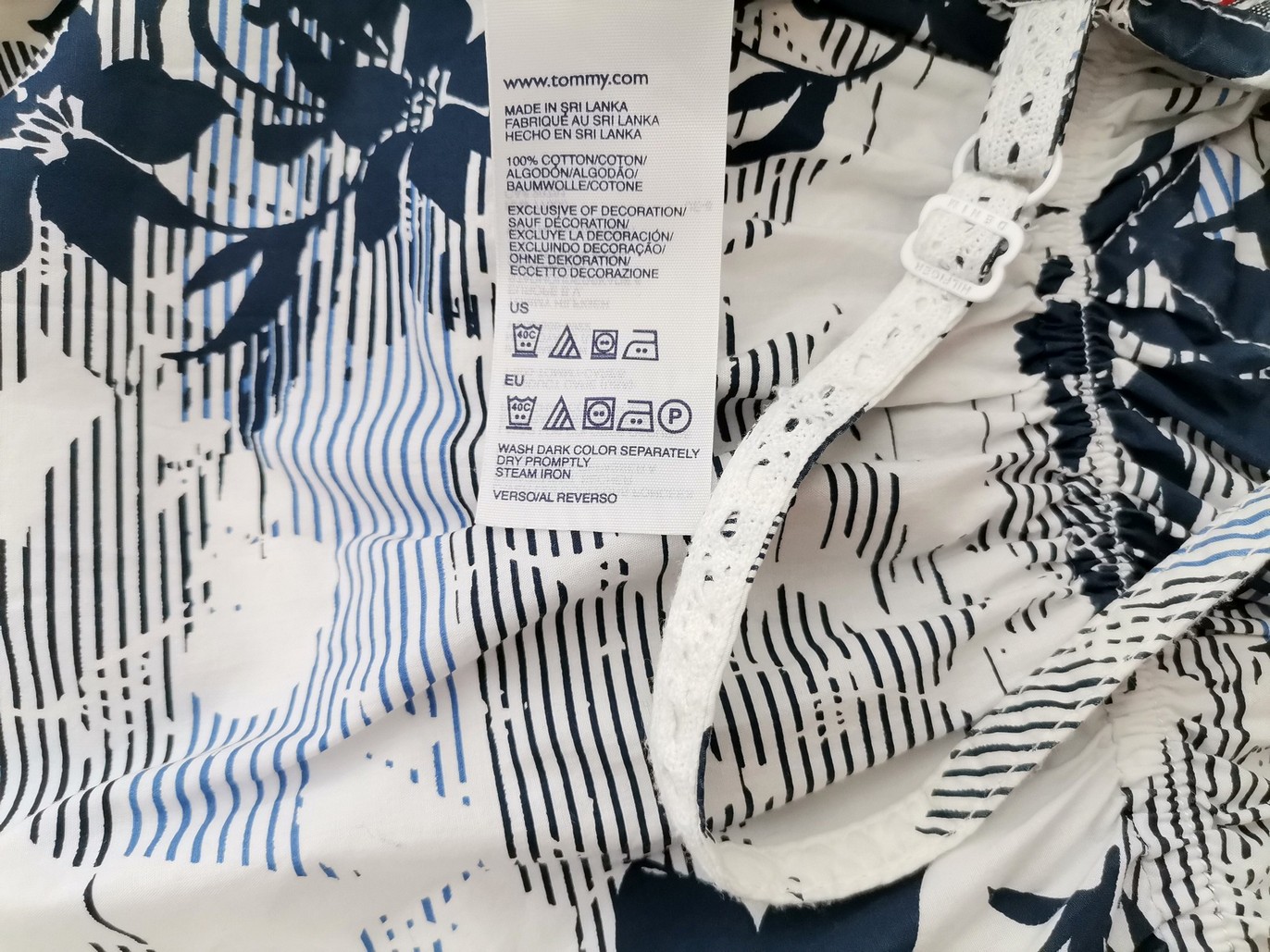 Hilfiger denim Stl XS Färg Vit V-ringning Blus Ärmlös Material Bomull 100%