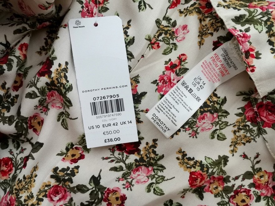 Dorothy perkins Stl 14 (42) Färg Elfenben V-ringning Maxi Klänning Kortärmad Lång Material Viskos 100%