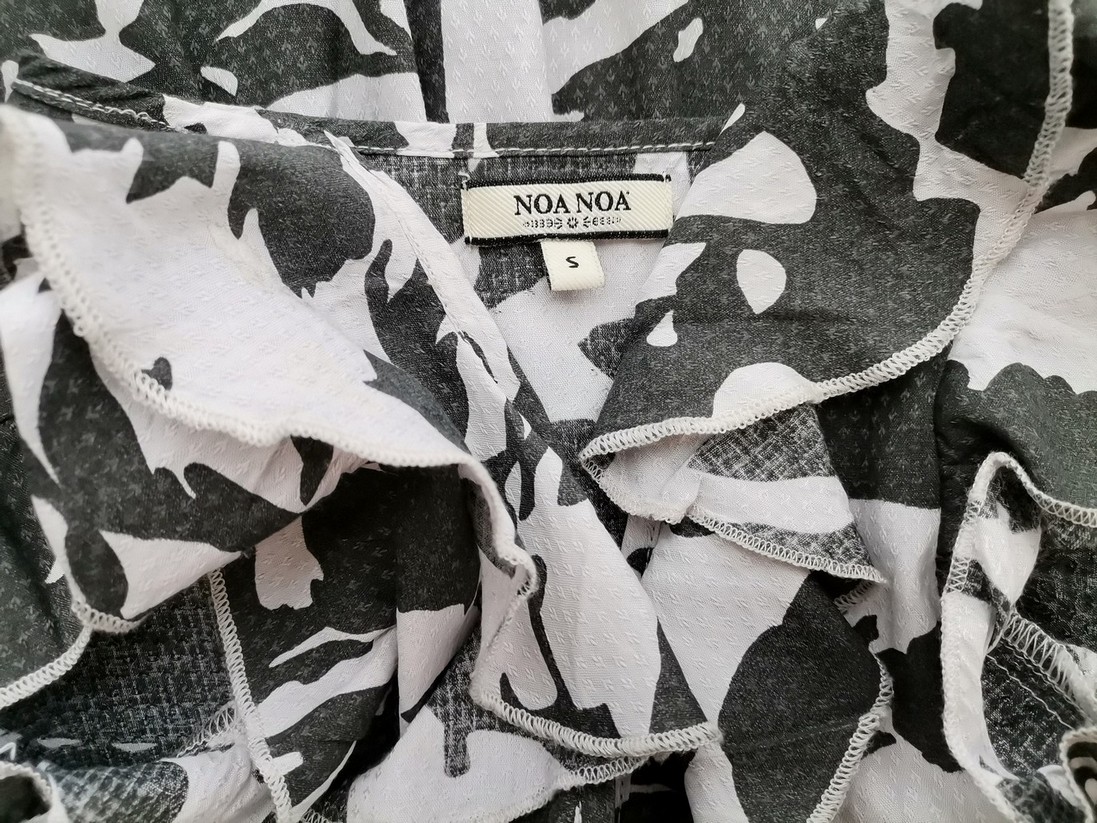 Noa noa Stl S Färg Grå Floral Blad V-ringning Peplum Blus Ärmlös Material Viskos 100%