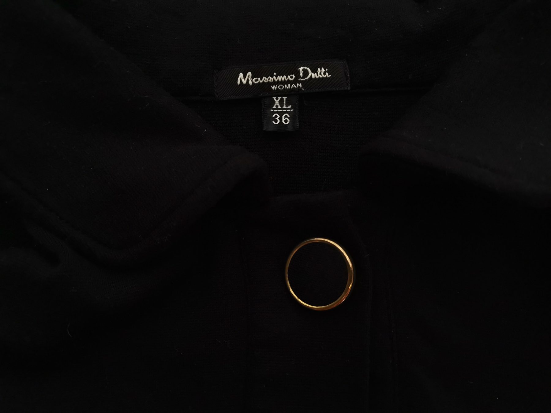 Massimo dutti Stl XL Färg Svart Krage Pikétröja Kortärmad Material Viskos