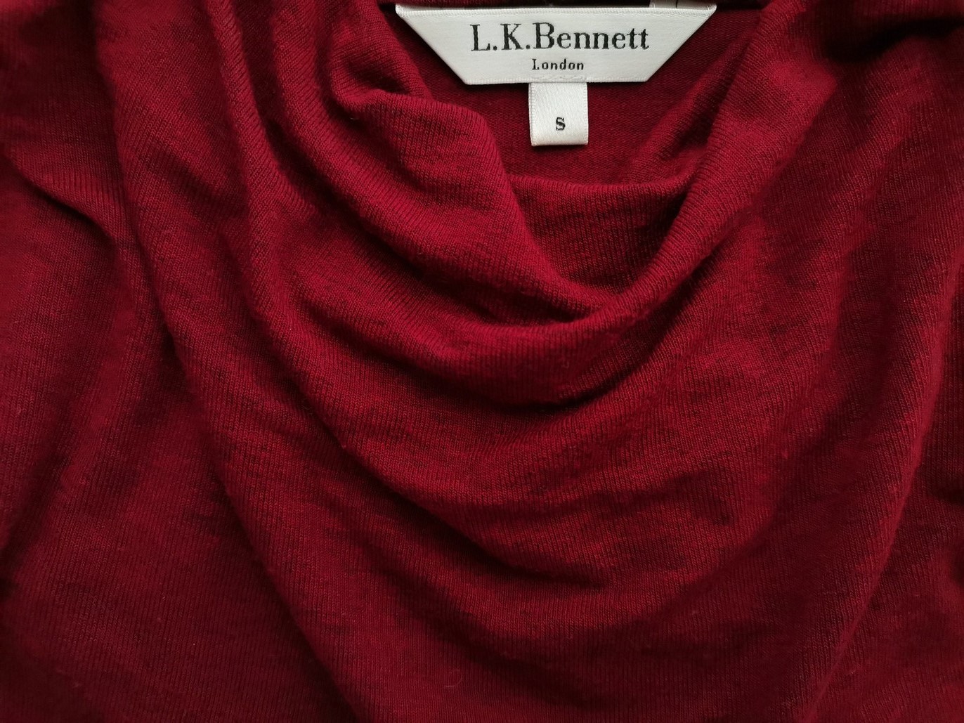 L.K. BENNETT Stl S Färg Vinröd Draperad Blus Långärmad Material Viskos