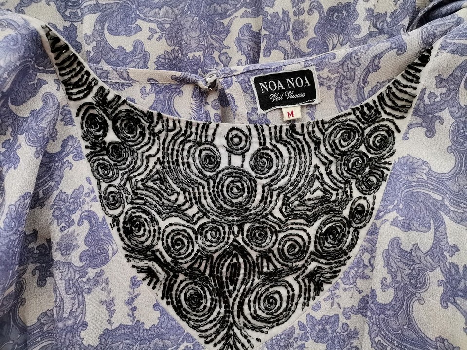 Noa noa Stl M Färg Lila Damast Paisley Kvadratisk urringning Tunika blus ärm 3/4 Material Viskos 100%