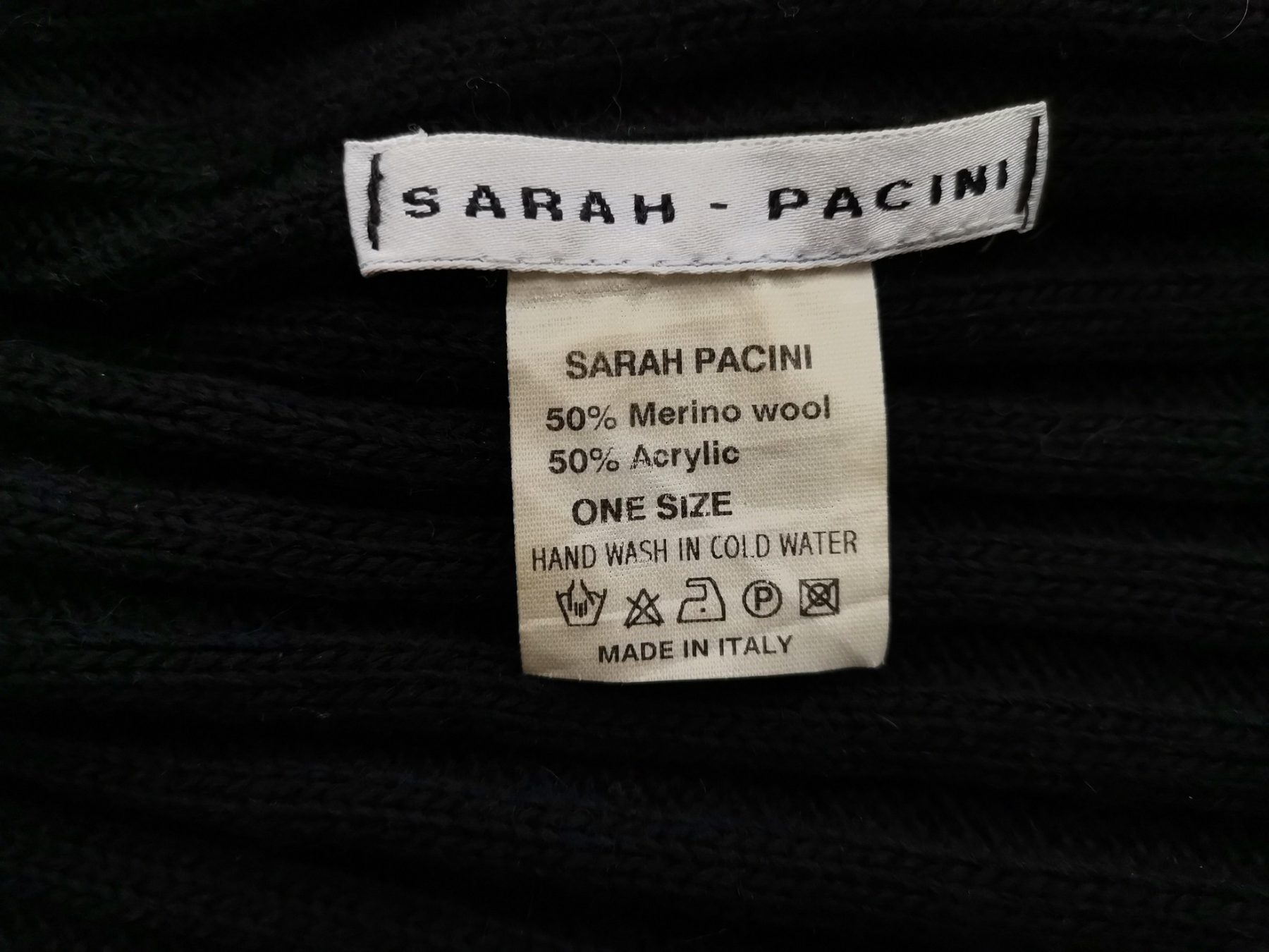 Sarah Pacini Stl ONE SIZE (42) Färg Svart V-ringning Lång öppen kofta Långärmad Material Merinoull Grovstickat